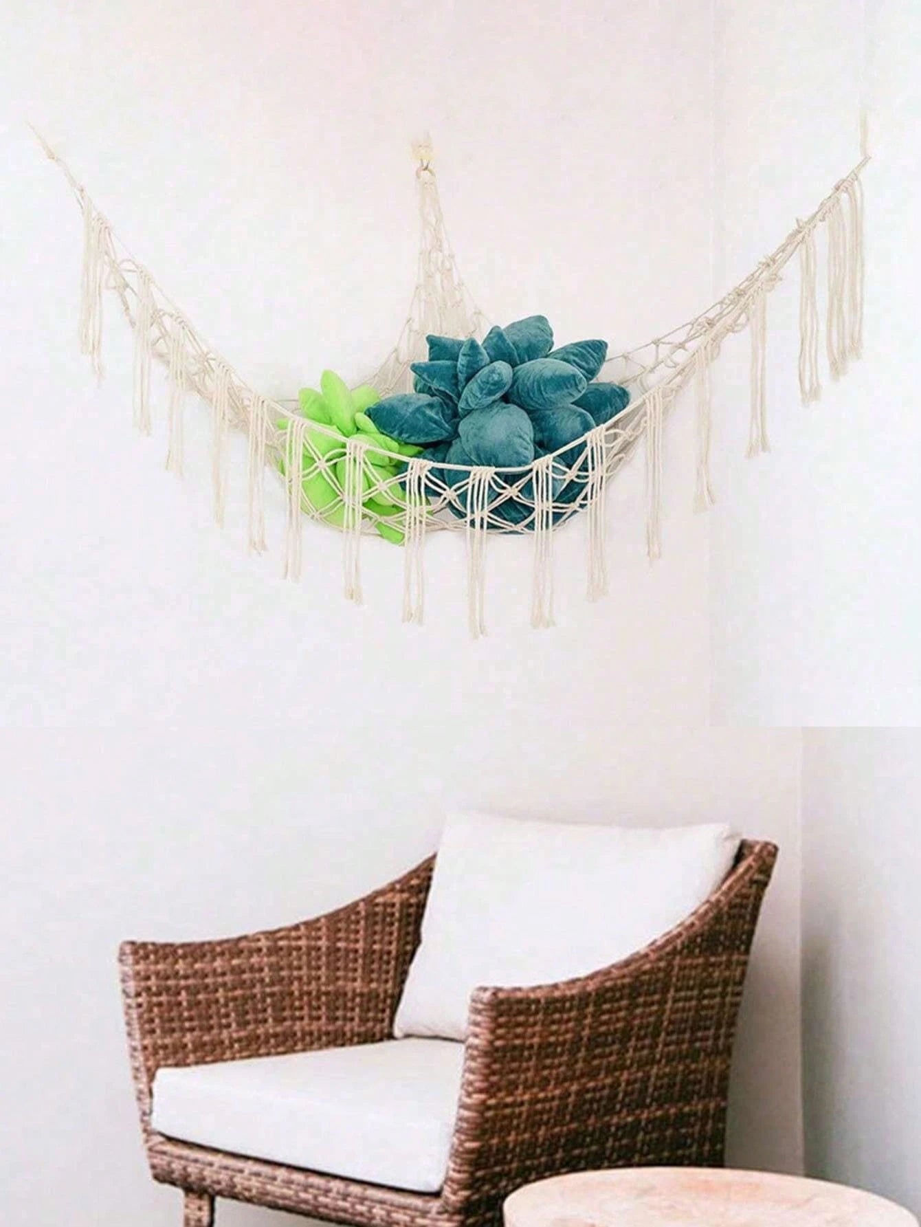 1PC Large Boho Stuffed Animal Storage Hammock, Corner Hanging Plush Toy Organizer Net, Decorative Mesh Toy Storage Holder with Tassel Design & Hanging Hooks, Space-Saving Bedroom Wall Decor for Kids, Nursery & Playroom