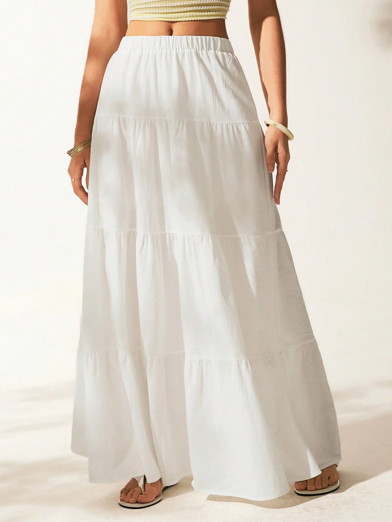 Women’s Ruffle Hem Skirt – Casual Elastic Waist Flowy Mini Skirt for Everyday Wear