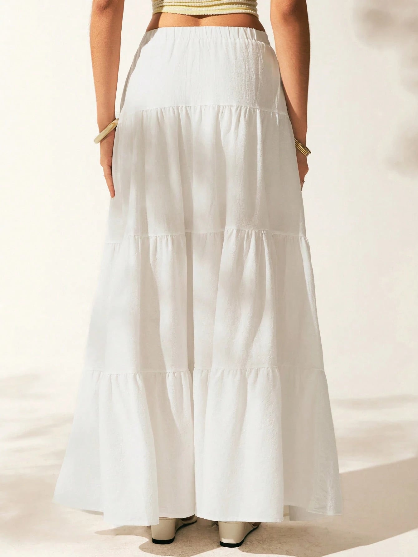 Women’s Ruffle Hem Skirt – Casual Elastic Waist Flowy Mini Skirt for Everyday Wear