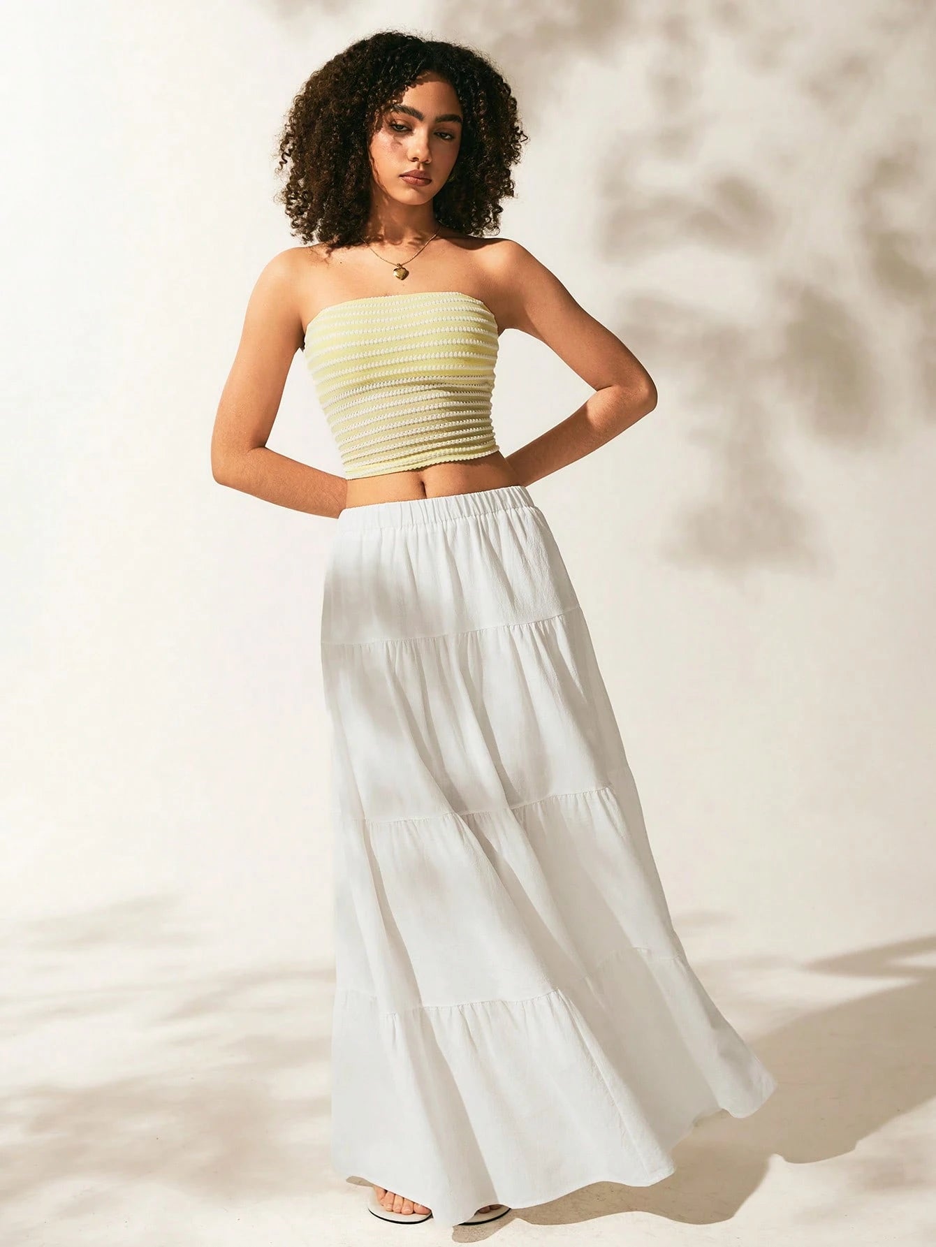 Women’s Ruffle Hem Skirt – Casual Elastic Waist Flowy Mini Skirt for Everyday Wear