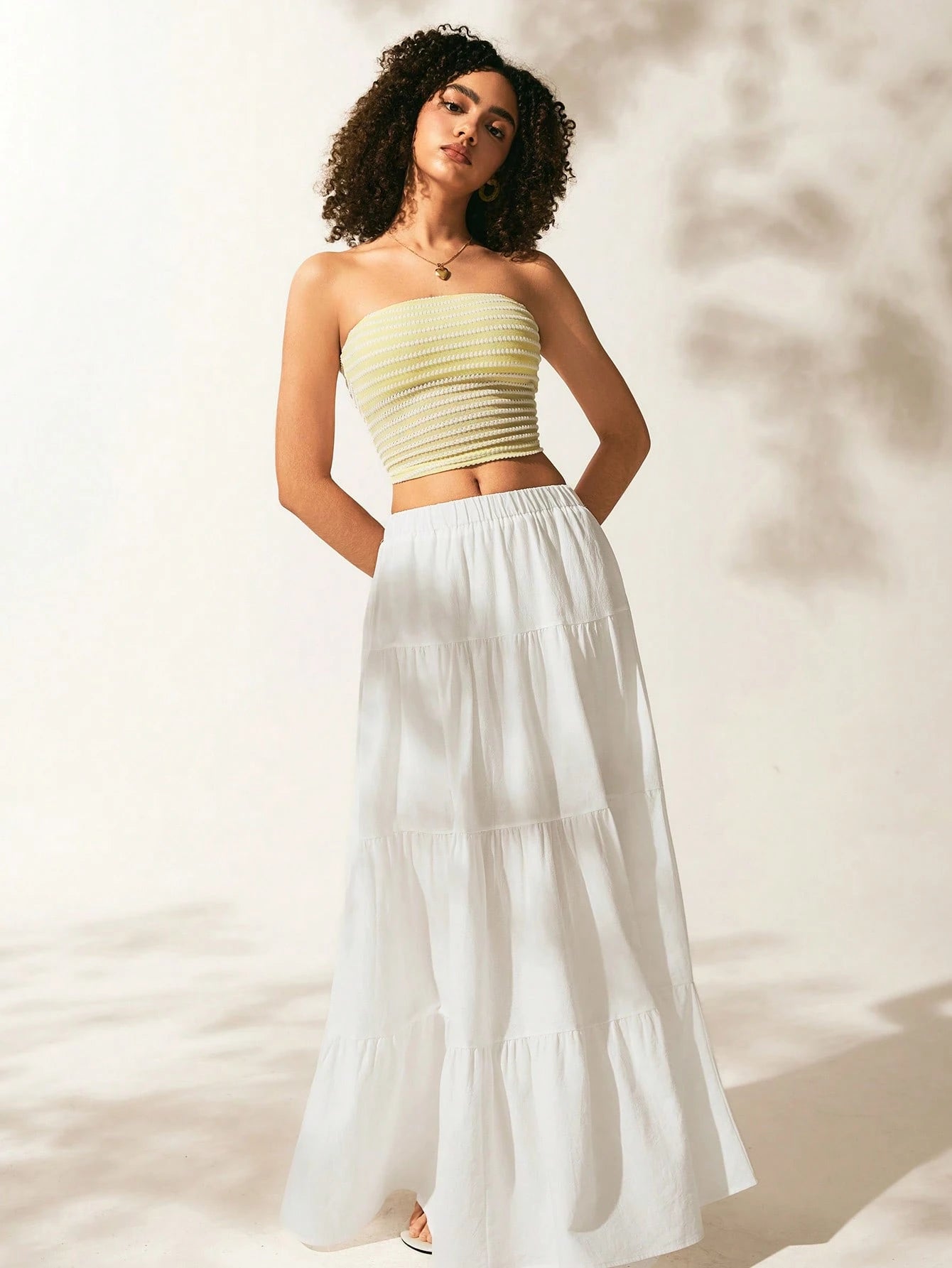 Women’s Ruffle Hem Skirt – Casual Elastic Waist Flowy Mini Skirt for Everyday Wear