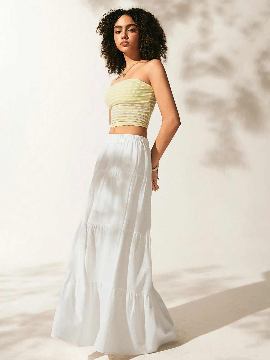 Women’s Ruffle Hem Skirt – Casual Elastic Waist Flowy Mini Skirt for Everyday Wear