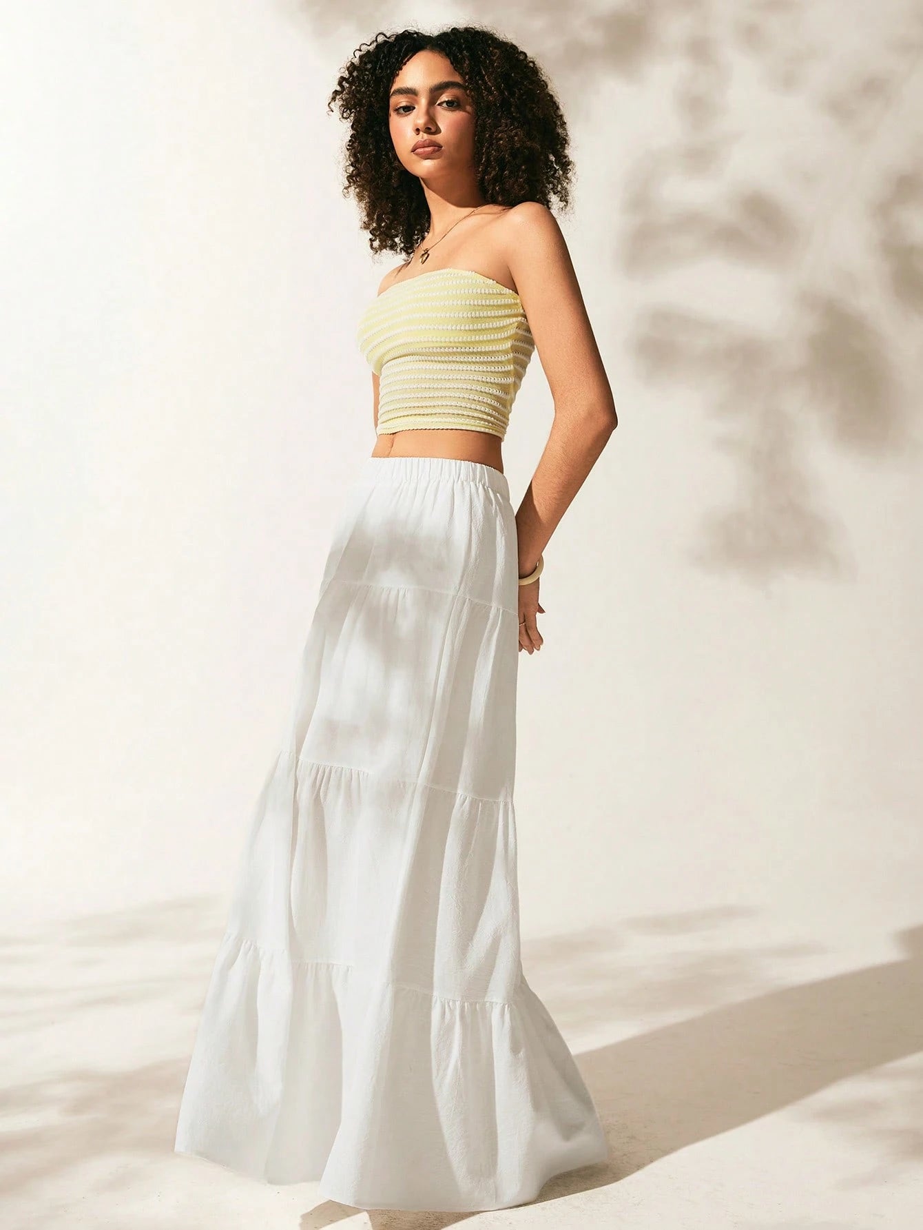 Women’s Ruffle Hem Skirt – Casual Elastic Waist Flowy Mini Skirt for Everyday Wear