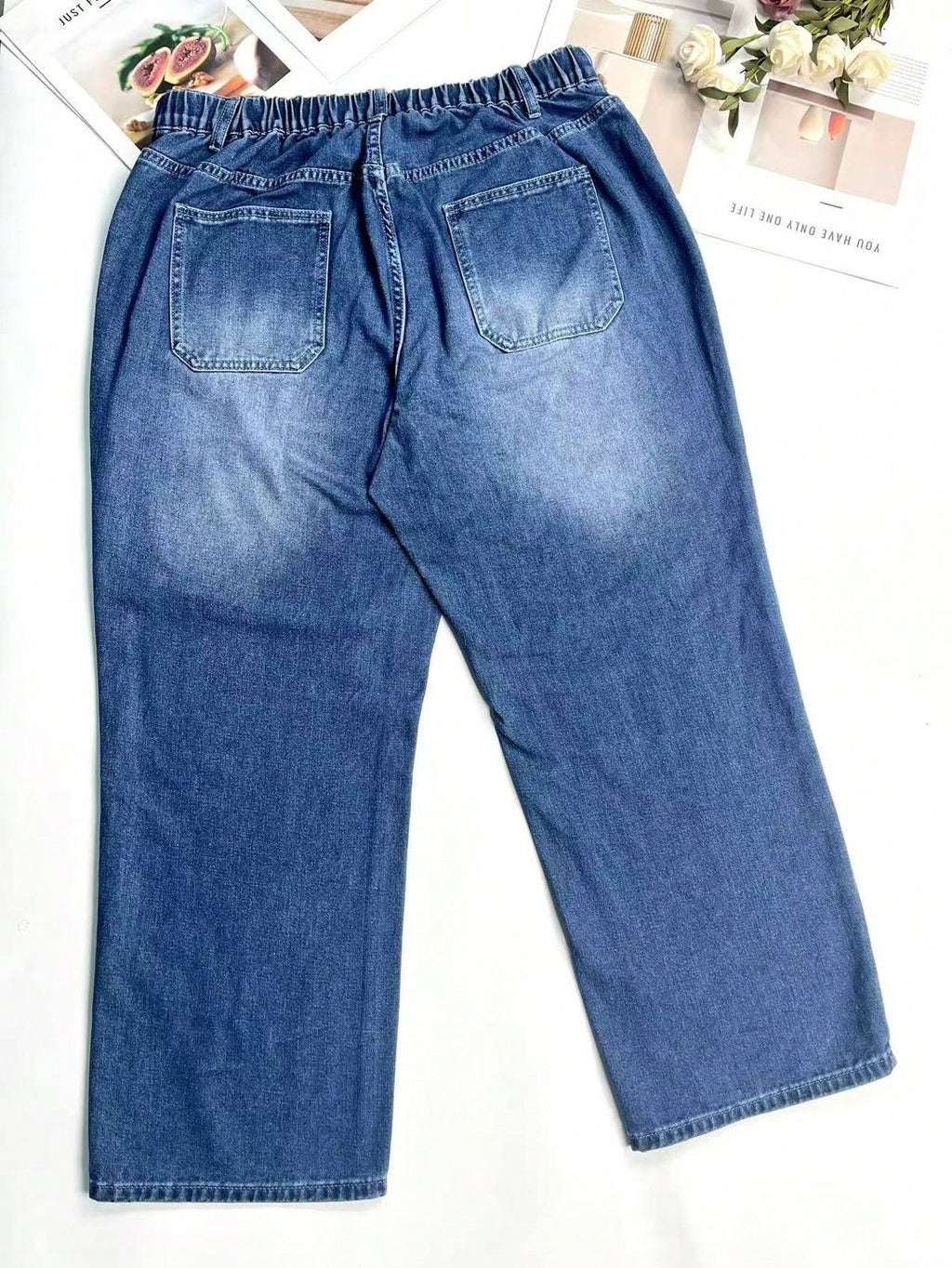 Plus Size Women’s Straight Leg Jeans – Relaxed Fit Stretch Denim Casual Fall Everyday Pants