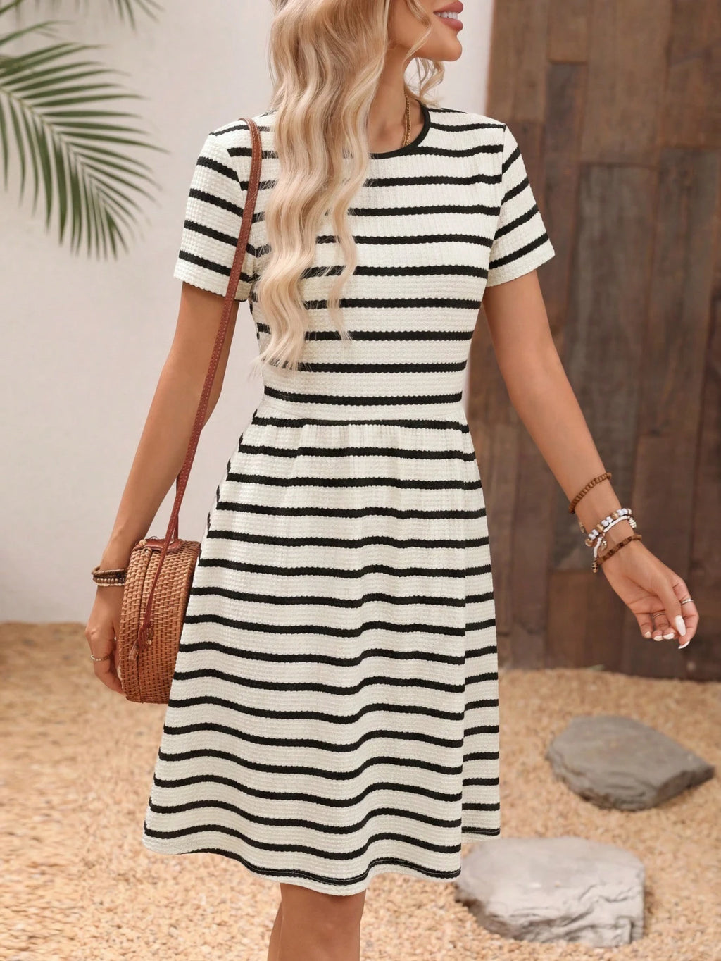 EMERY ROSE Ladies' Summer Round Neck Floral Print A-Line Short Elegant Dress,Boho Clothes Women