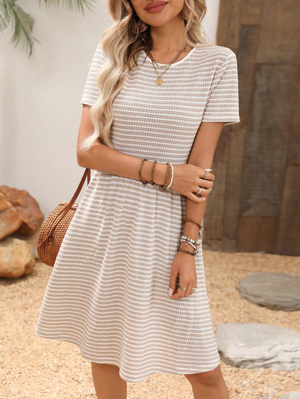 EMERY ROSE Ladies' Summer Round Neck Floral Print A-Line Short Elegant Dress,Boho Clothes Women