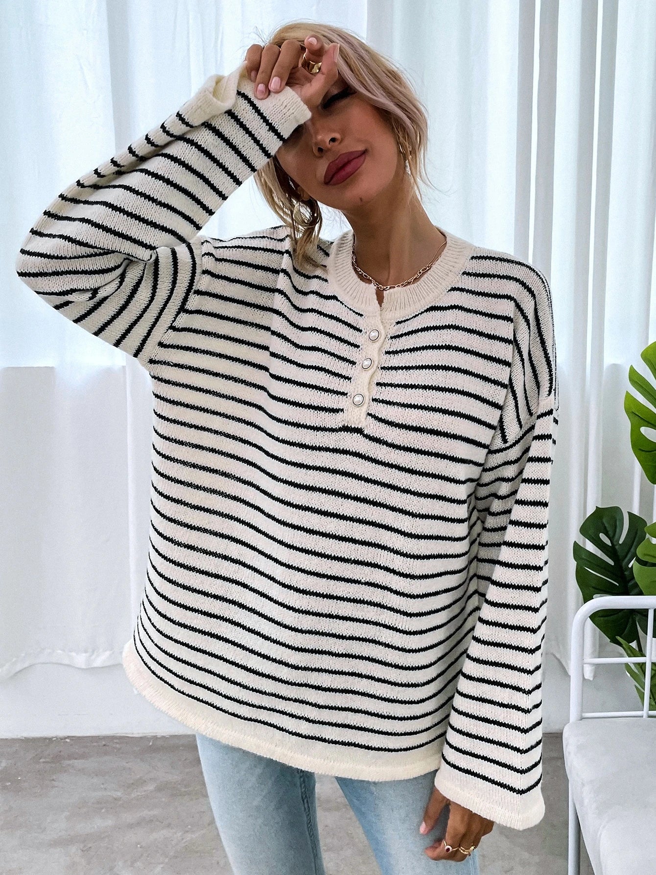 Women’s Black & White Striped Half-Zip Sweater – Minimalist Loose Fit Casual Knit Pullover