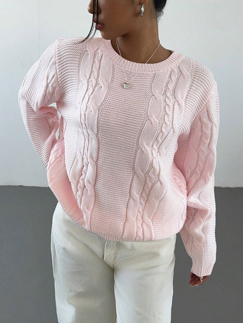 Pink Women’s Crew Neck Sweater – Casual Long Sleeve Pullover Knit Top for Autumn/Winter