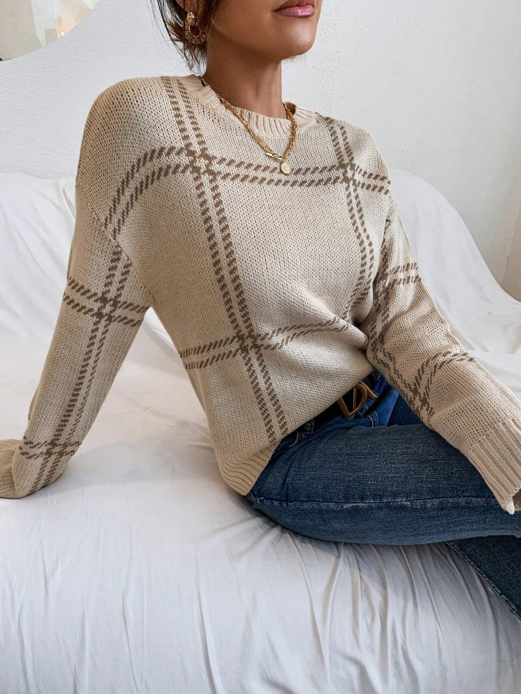 Women’s Plaid Drop Shoulder Sweater – Crew Neck Long Sleeve Casual Pullover Knit Top