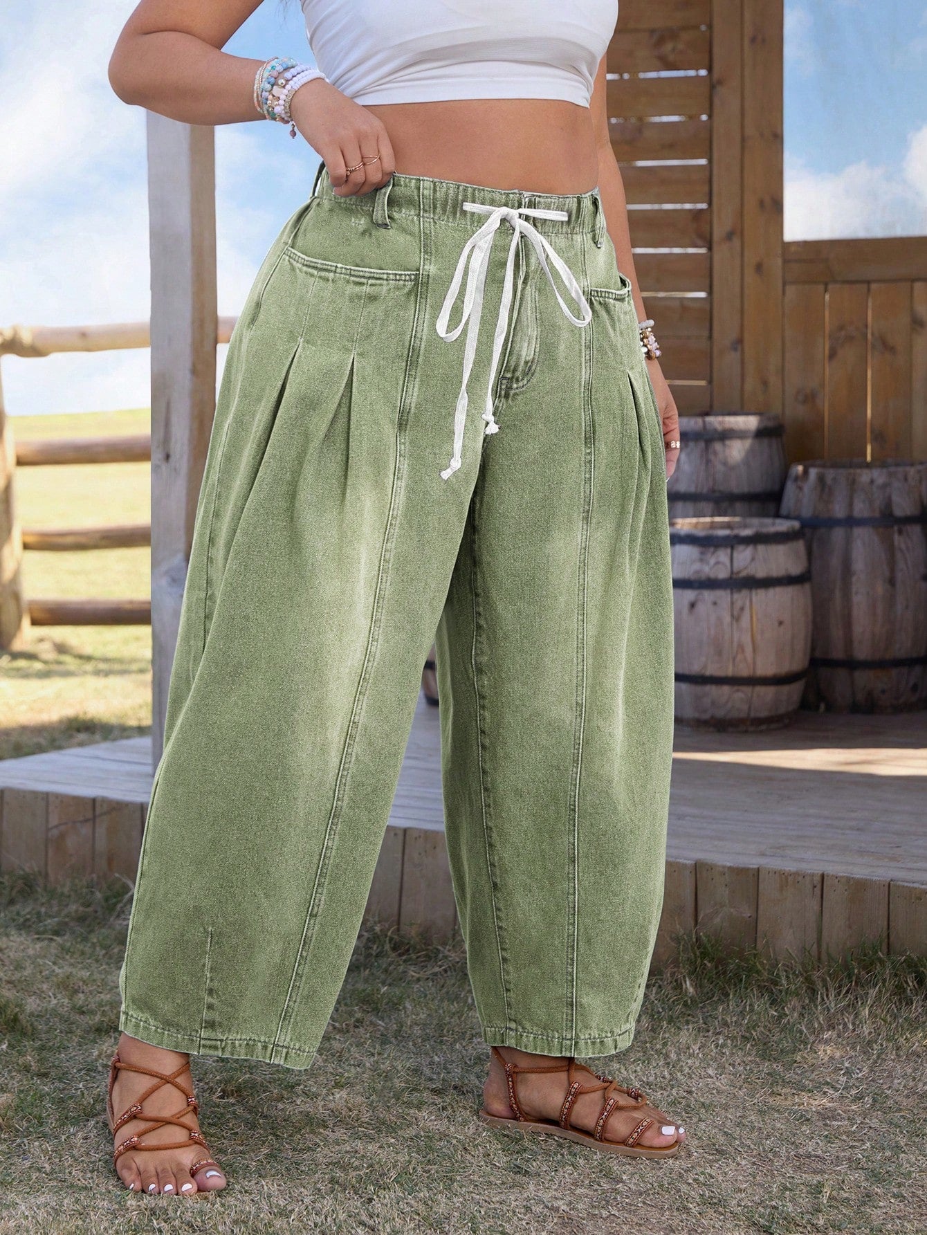 Plus Size Women’s Barrel Jeans – Western Style High Waist Loose Fit Denim Pants