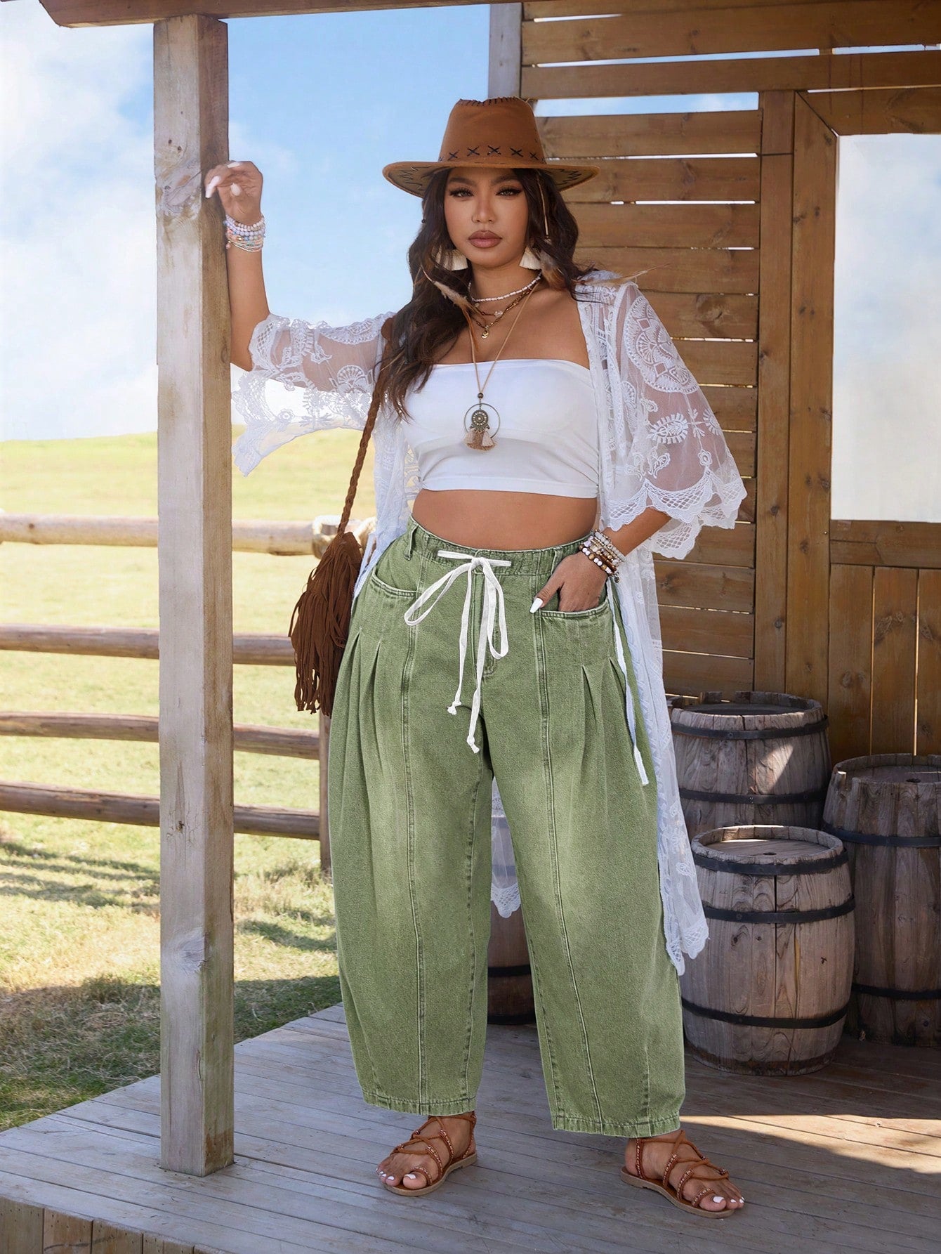 Plus Size Women’s Barrel Jeans – Western Style High Waist Loose Fit Denim Pants