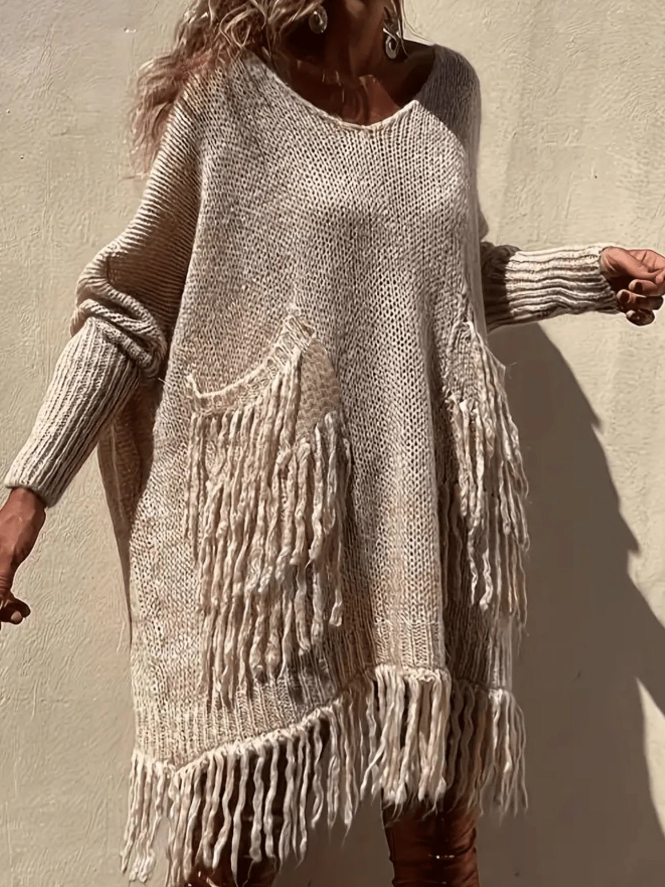 Plus Size Elegant V-Neck Pullover Sweater – Long Sleeve Long Length with Pockets & Tassel Detail for Autumn/Winter