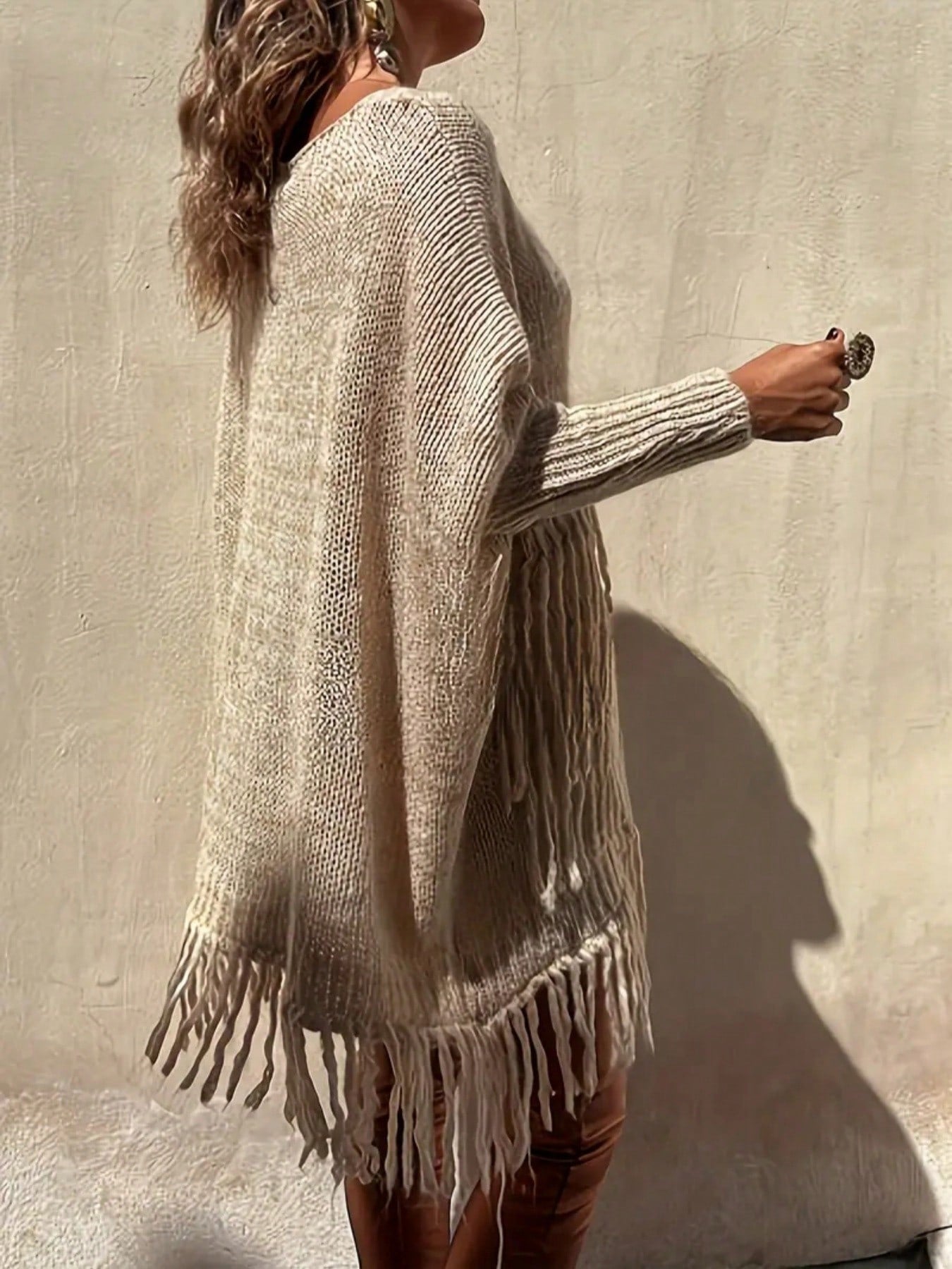 Plus Size Elegant V-Neck Pullover Sweater – Long Sleeve Long Length with Pockets & Tassel Detail for Autumn/Winter
