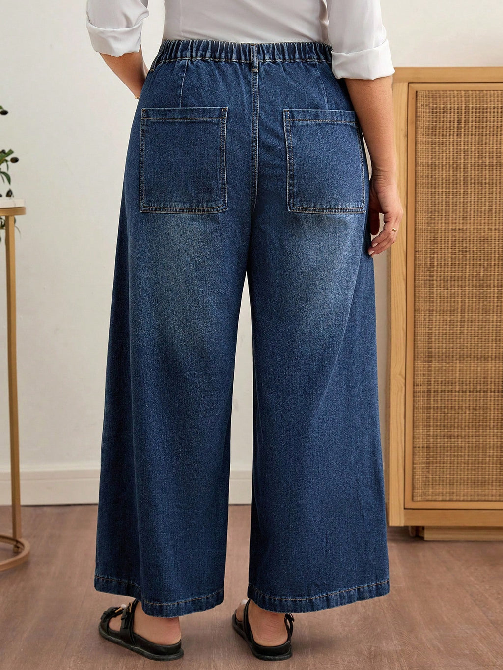 Plus Size Women’s Wide Leg Jeans – Loose Fit Casual Denim Pants with Pockets