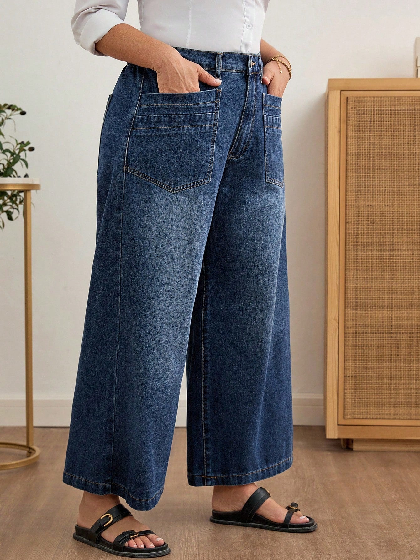 Plus Size Women’s Wide Leg Jeans – Loose Fit Casual Denim Pants with Pockets