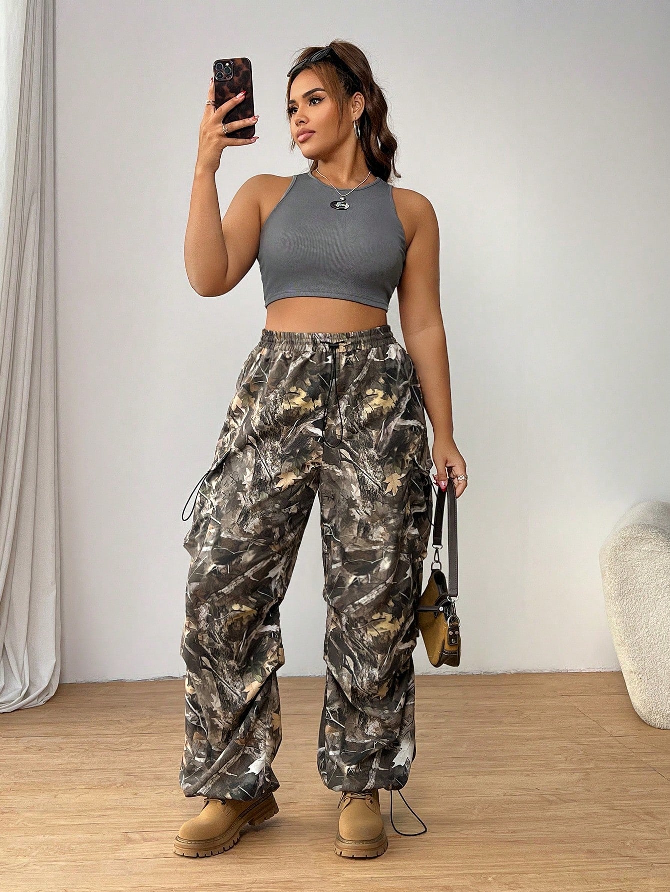 Plus Size Women’s Branch Print Cargo Pants – Wide Leg Casual Loose Fit Pocket Trousers