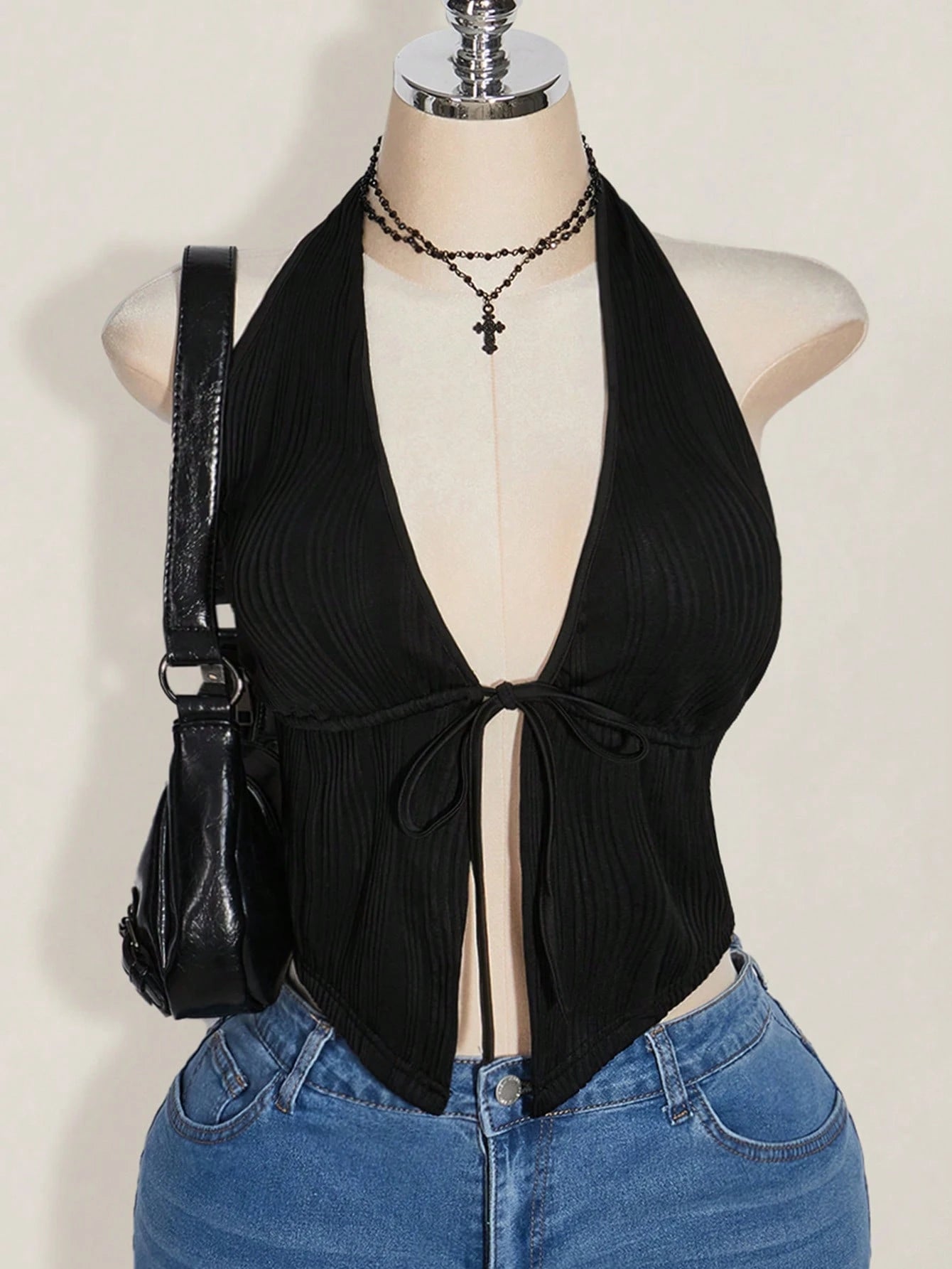 Plus Size Black Halter Bow Top – Y2K Backless Front Tie Knit Top for Women