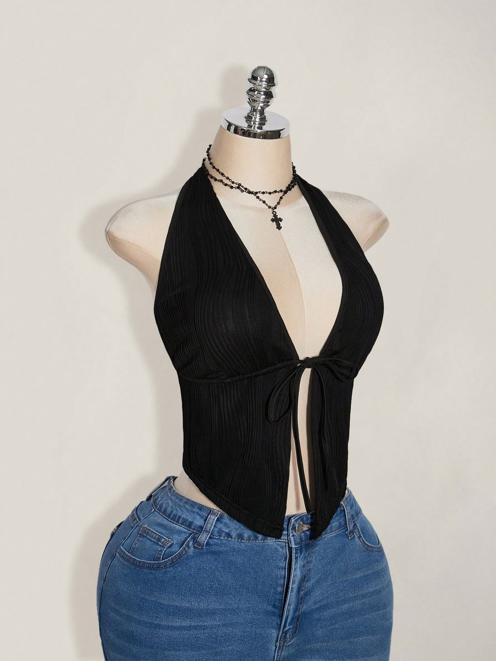 Plus Size Black Halter Bow Top – Y2K Backless Front Tie Knit Top for Women