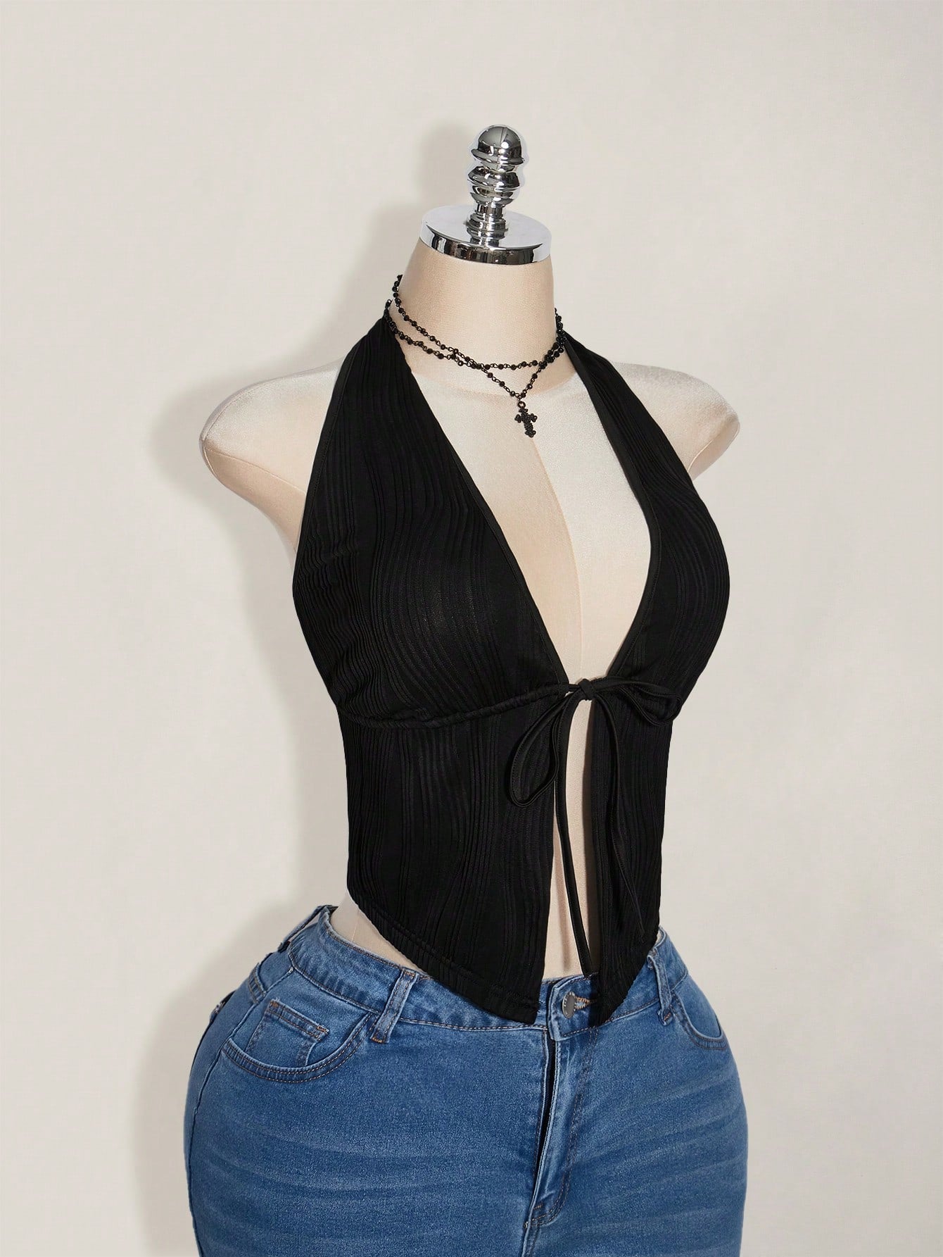 Plus Size Black Halter Bow Top – Y2K Backless Front Tie Knit Top for Women