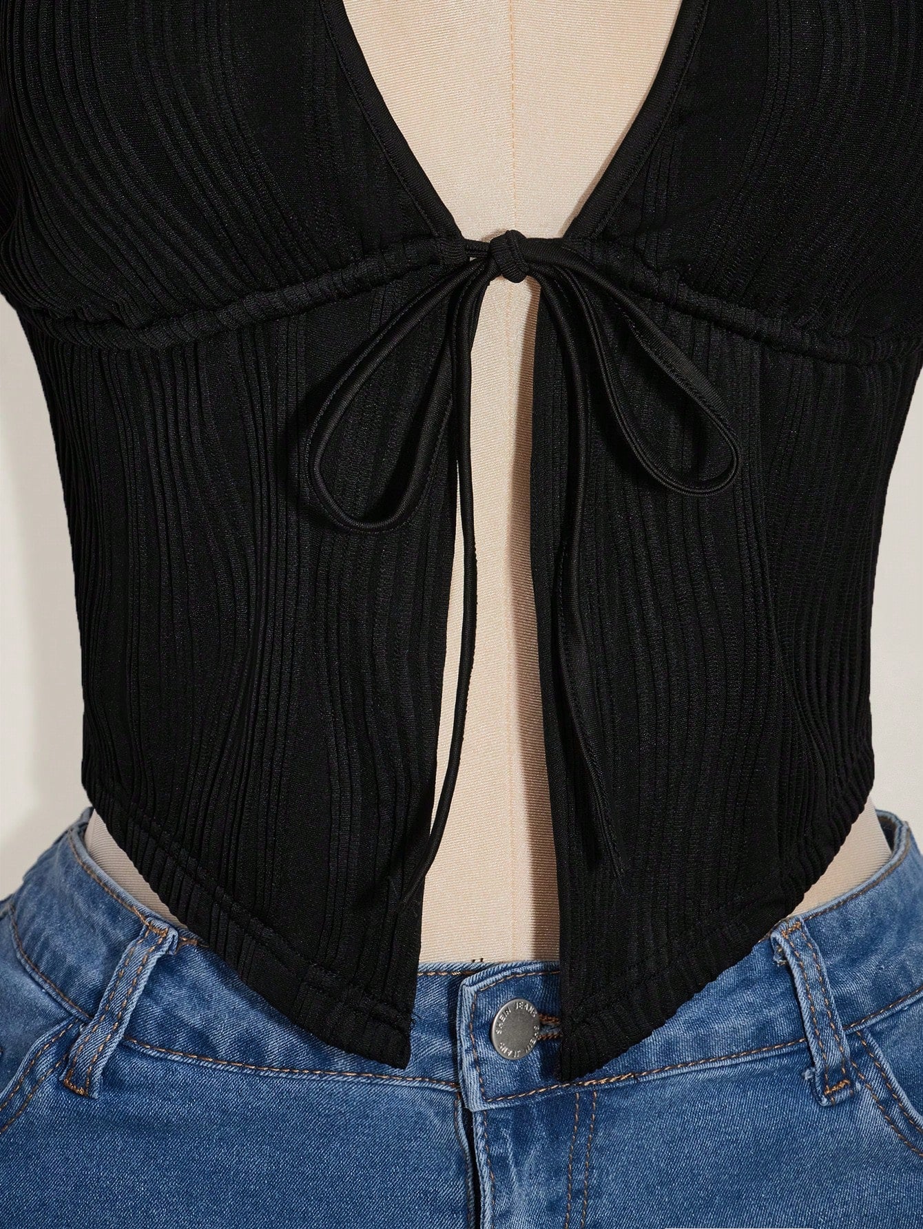 Plus Size Black Halter Bow Top – Y2K Backless Front Tie Knit Top for Women