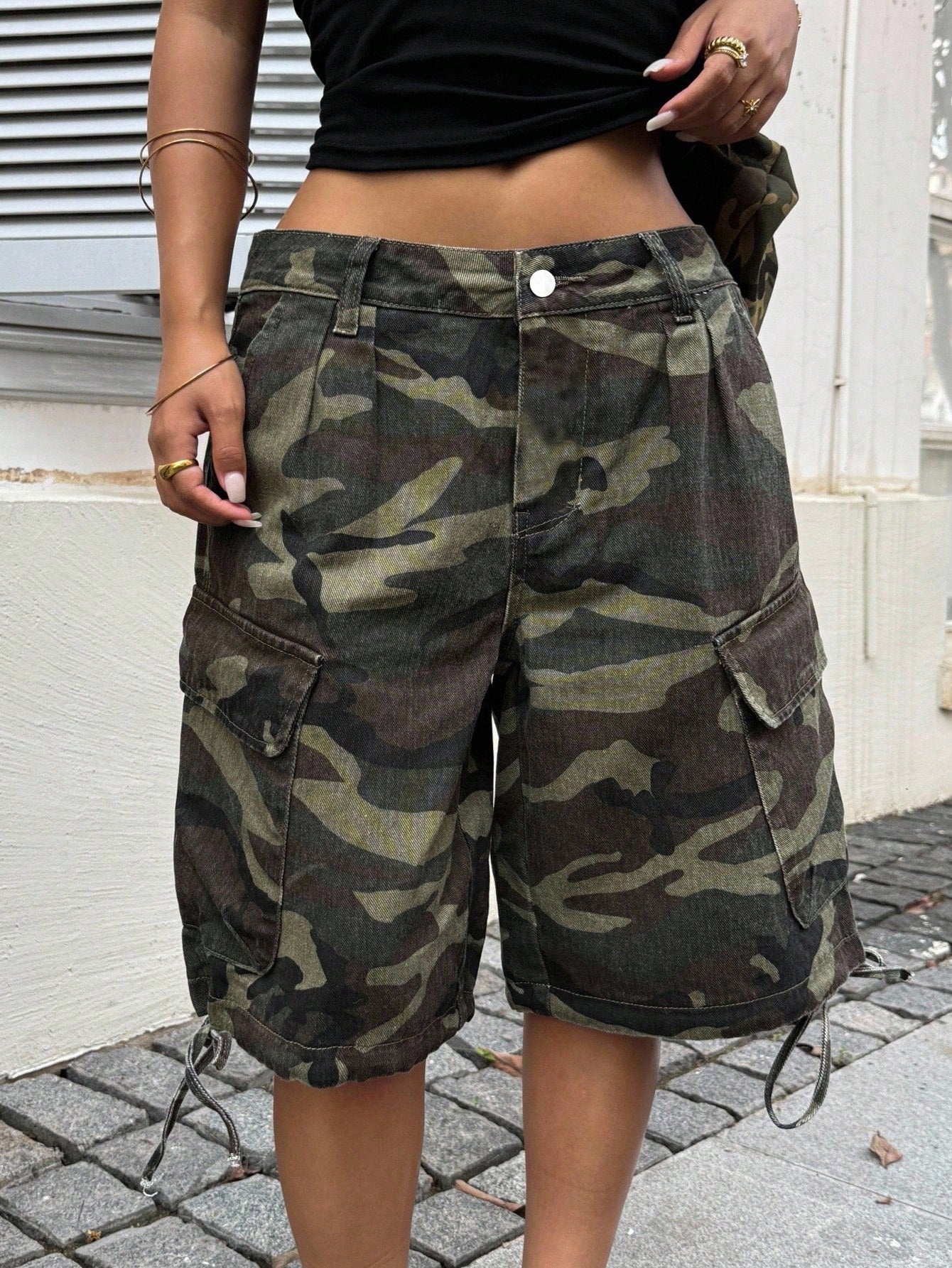 SHEIN ICON Plus Size Camo Print Cargo Denim Shorts – High Waist Casual Y2K Streetwear Shorts for Women