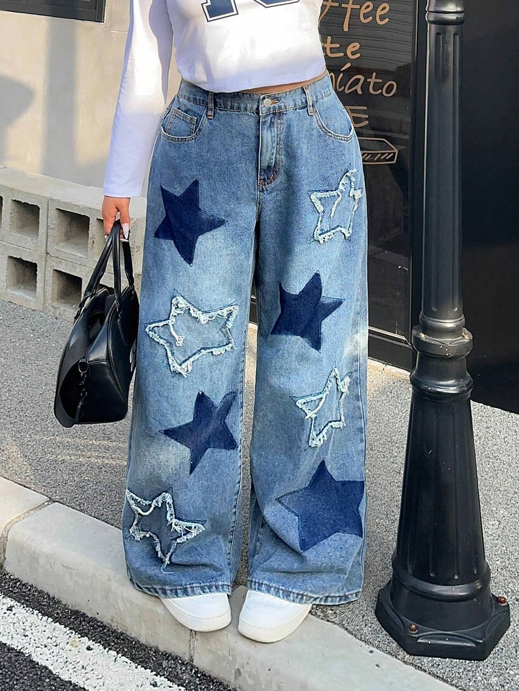 Plus Size Washed Star Patch Jeans – Color Block Frayed Hem Y2K Denim Pants for Women