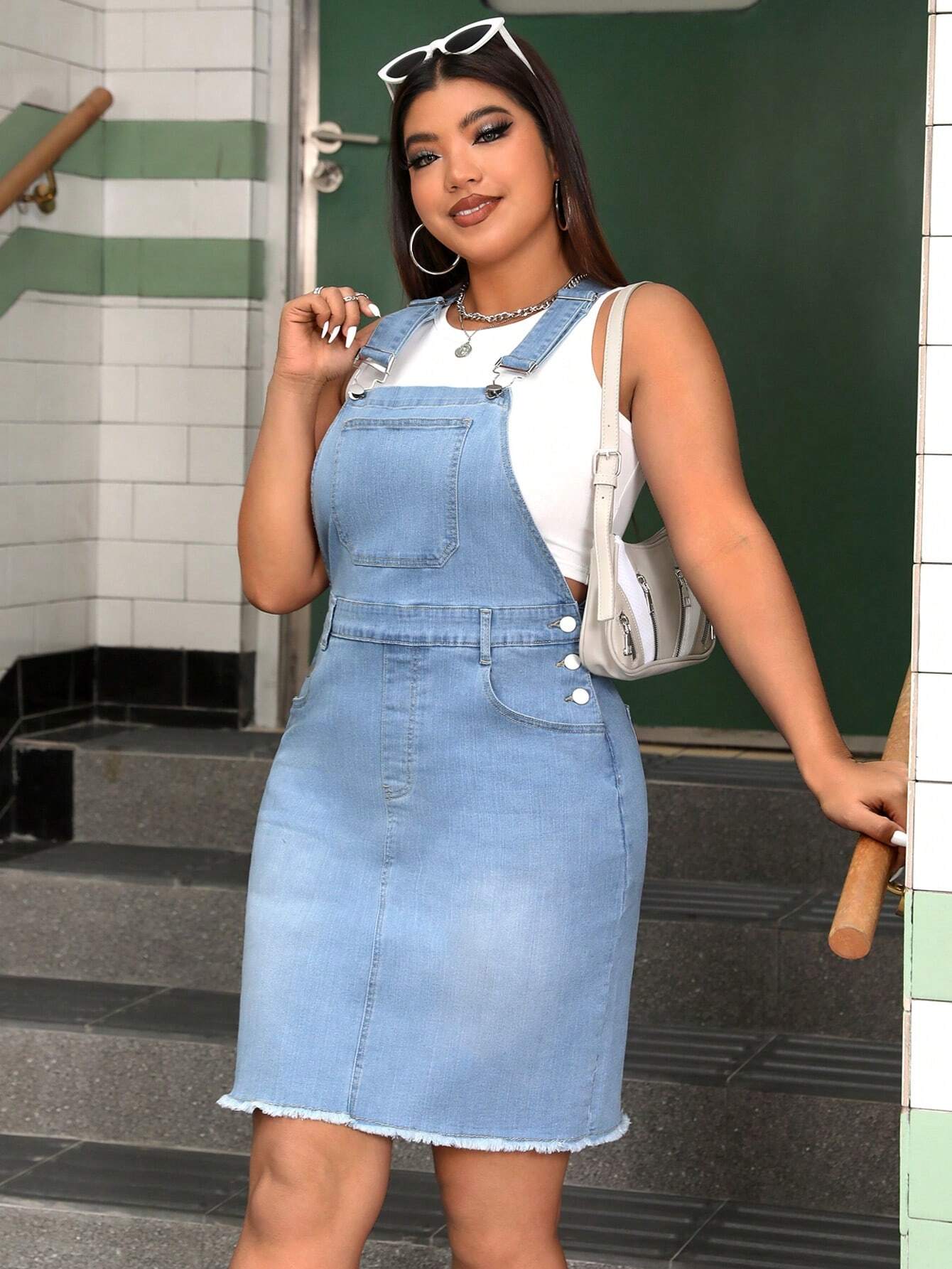 Plus Size Denim Pinafore Dress – Fringed Hem Milkmaid Fitted Sundress for Women (Festival & Autumn Outfit)