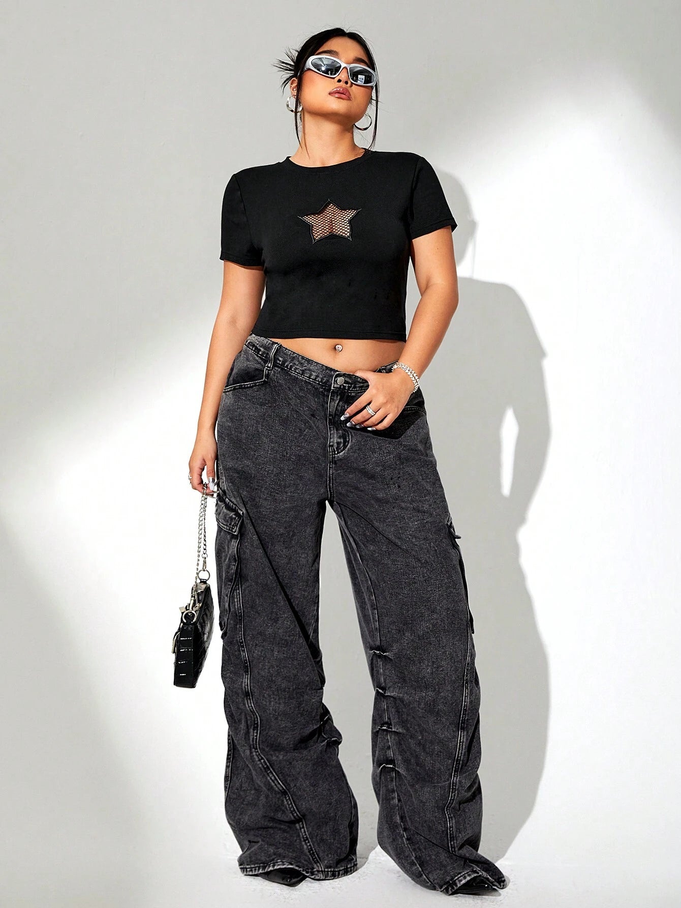 SHEIN ICON Plus Size Hollow Out Star Pattern Cropped T-Shirt – Trendy Summer Streetwear Top for Women