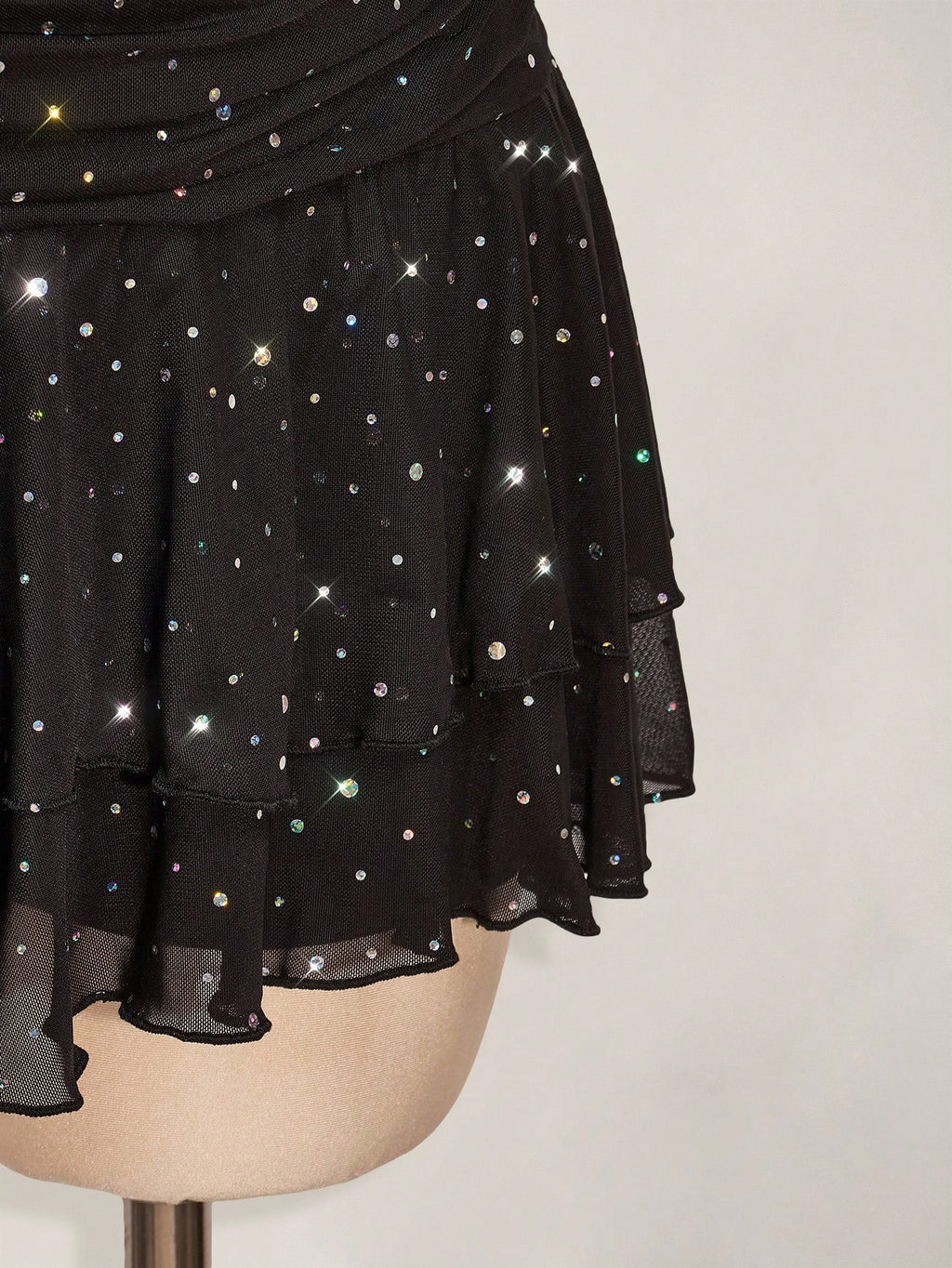 Plus Size Glitter Mesh Ruched Mini Skirt – Layered High Slit Y2K Sparkle Skirt for Women