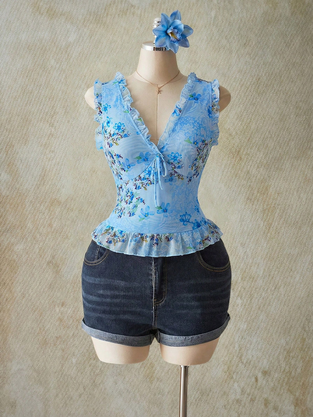 Plus Size Pink Paisley Mesh Camisole – Y2K Retro V-Neck Ruffle Hem Summer Top for Women