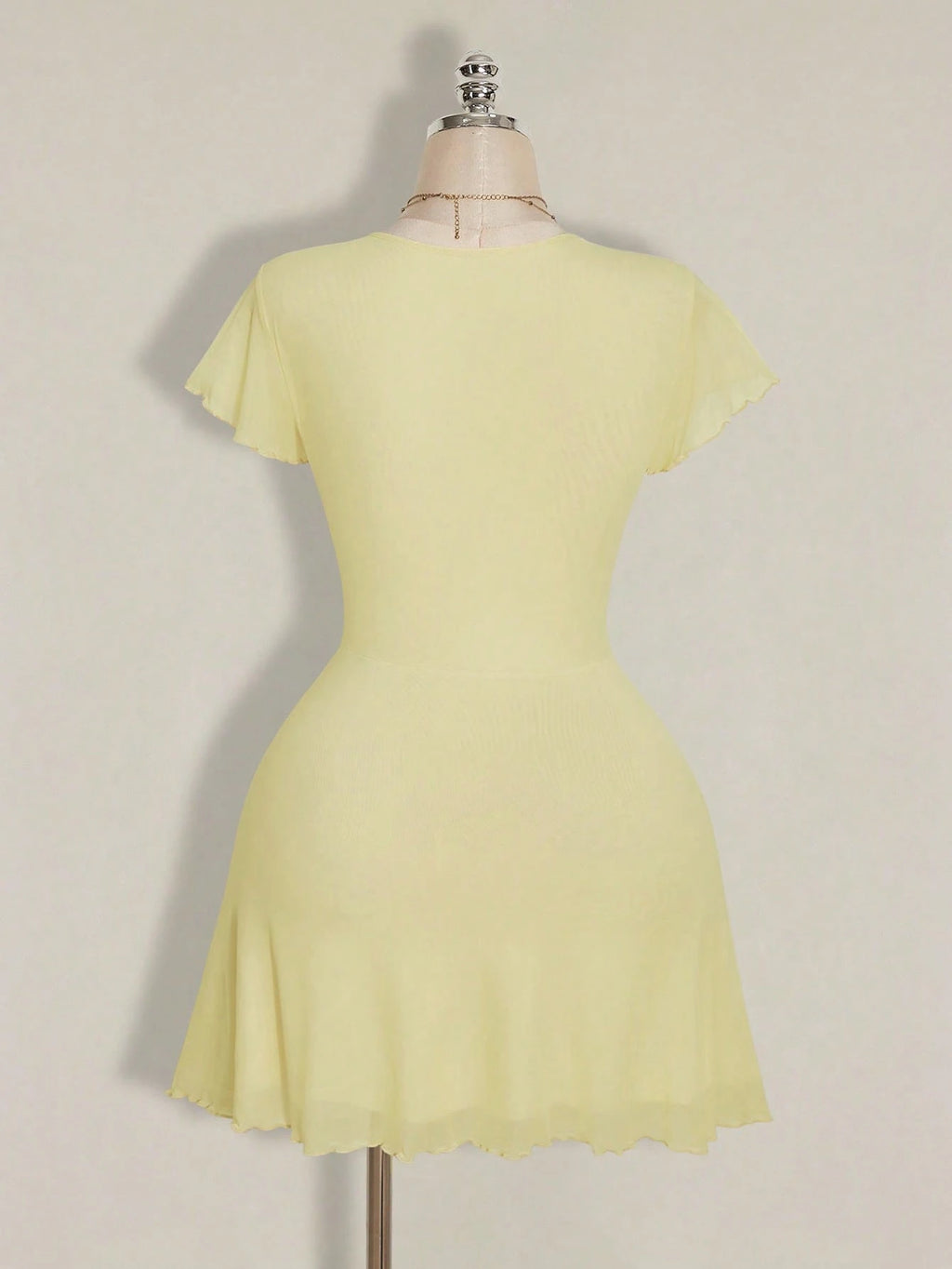 Plus Size Yellow Lace Trim Mesh Dress – Retro Ruffle Sleeve Beach Vacation Dress for Women