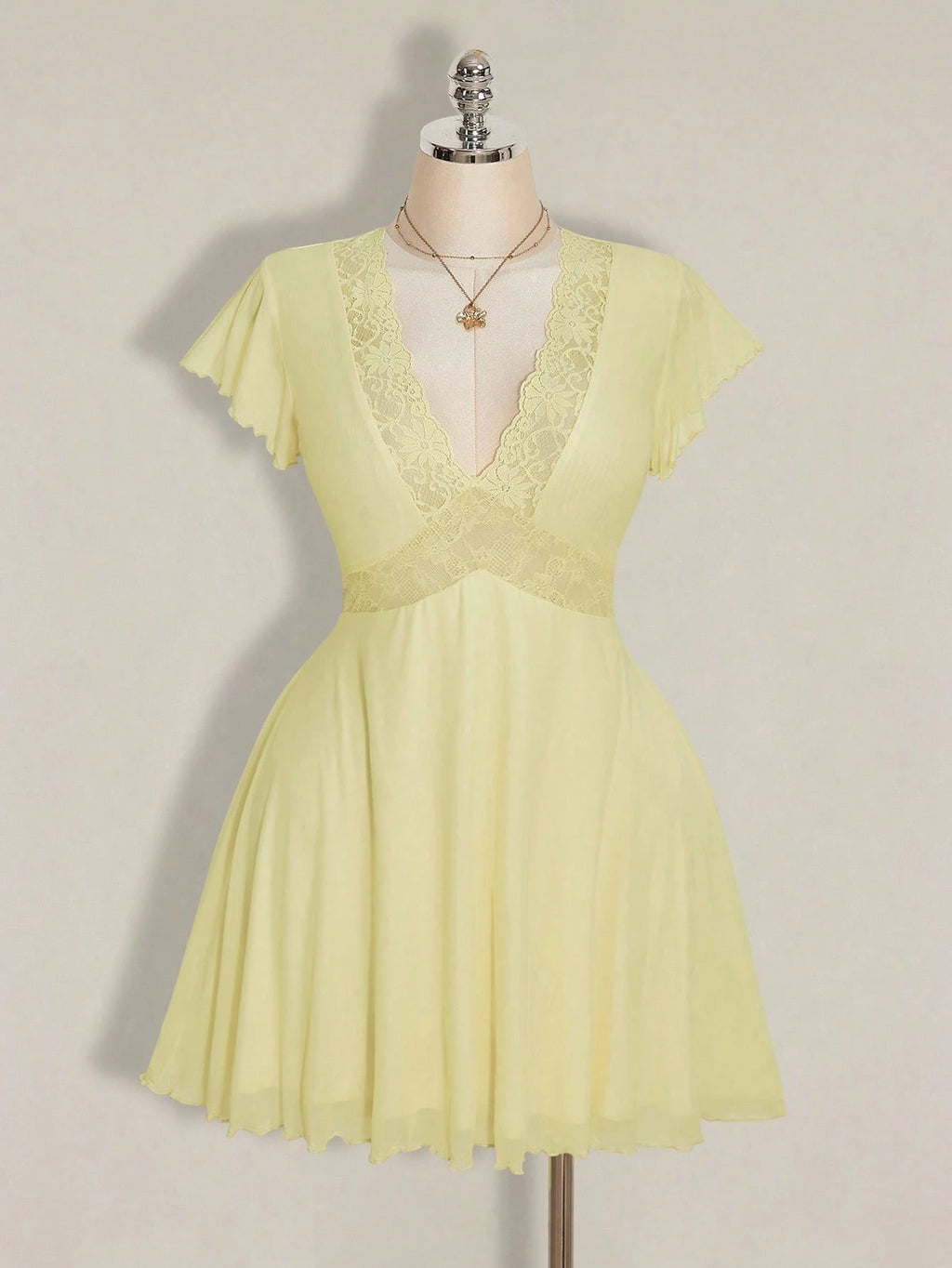 Plus Size Yellow Lace Trim Mesh Dress – Retro Ruffle Sleeve Beach Vacation Dress for Women