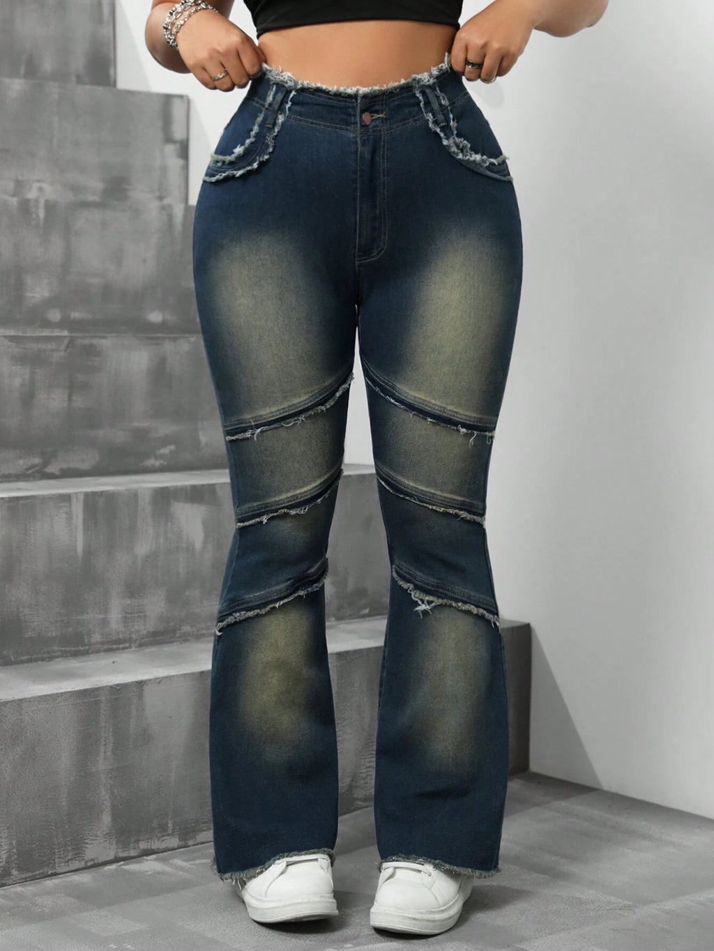 Plus Size Slim Fit Flared Jeans – Frayed Hem Y2K Stretch Denim Pants for Women