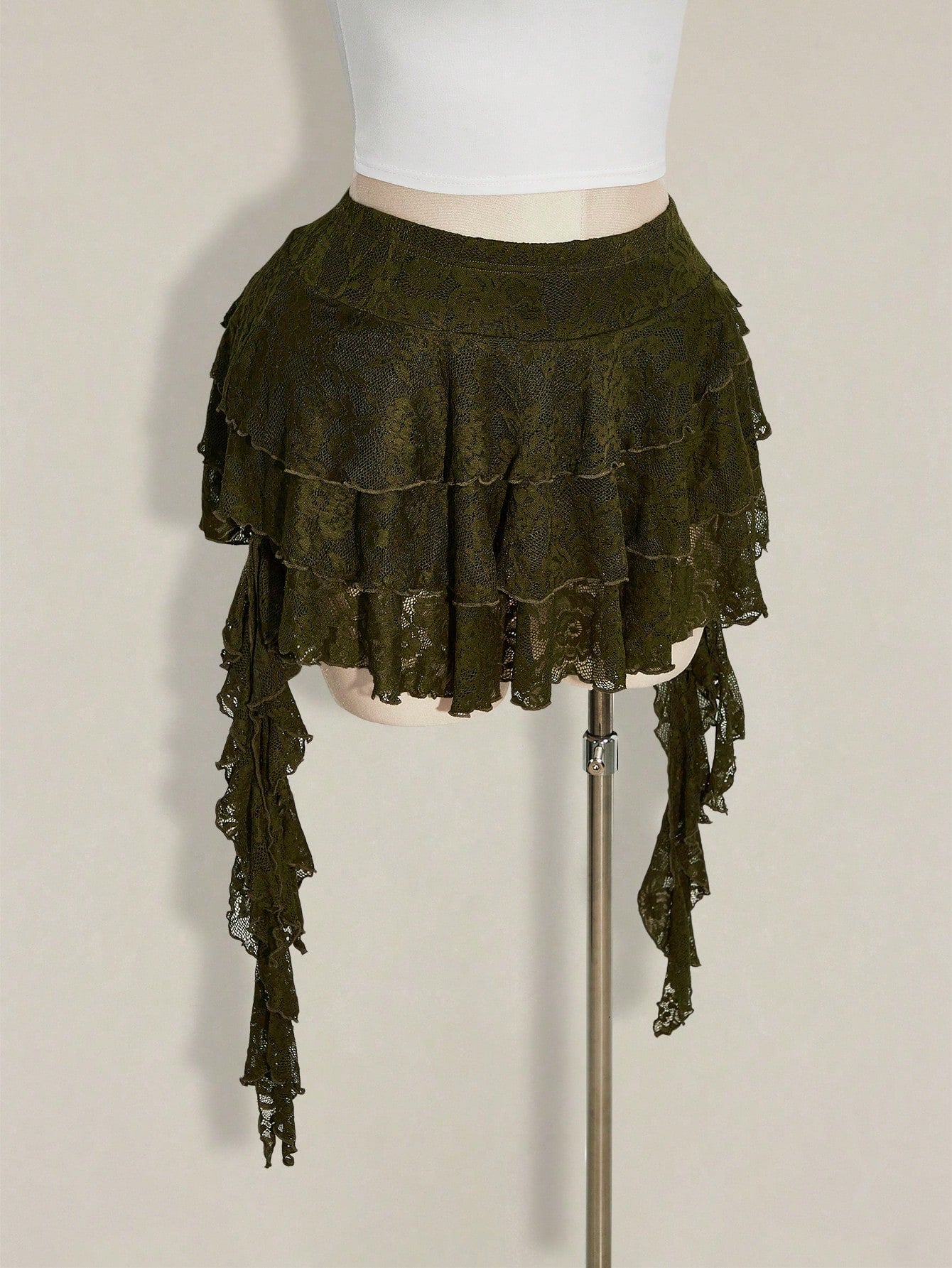 Plus Size White Lace Ruffle Hem Skirt with Safety Shorts – Y2K Festival Mini Skirt for Women