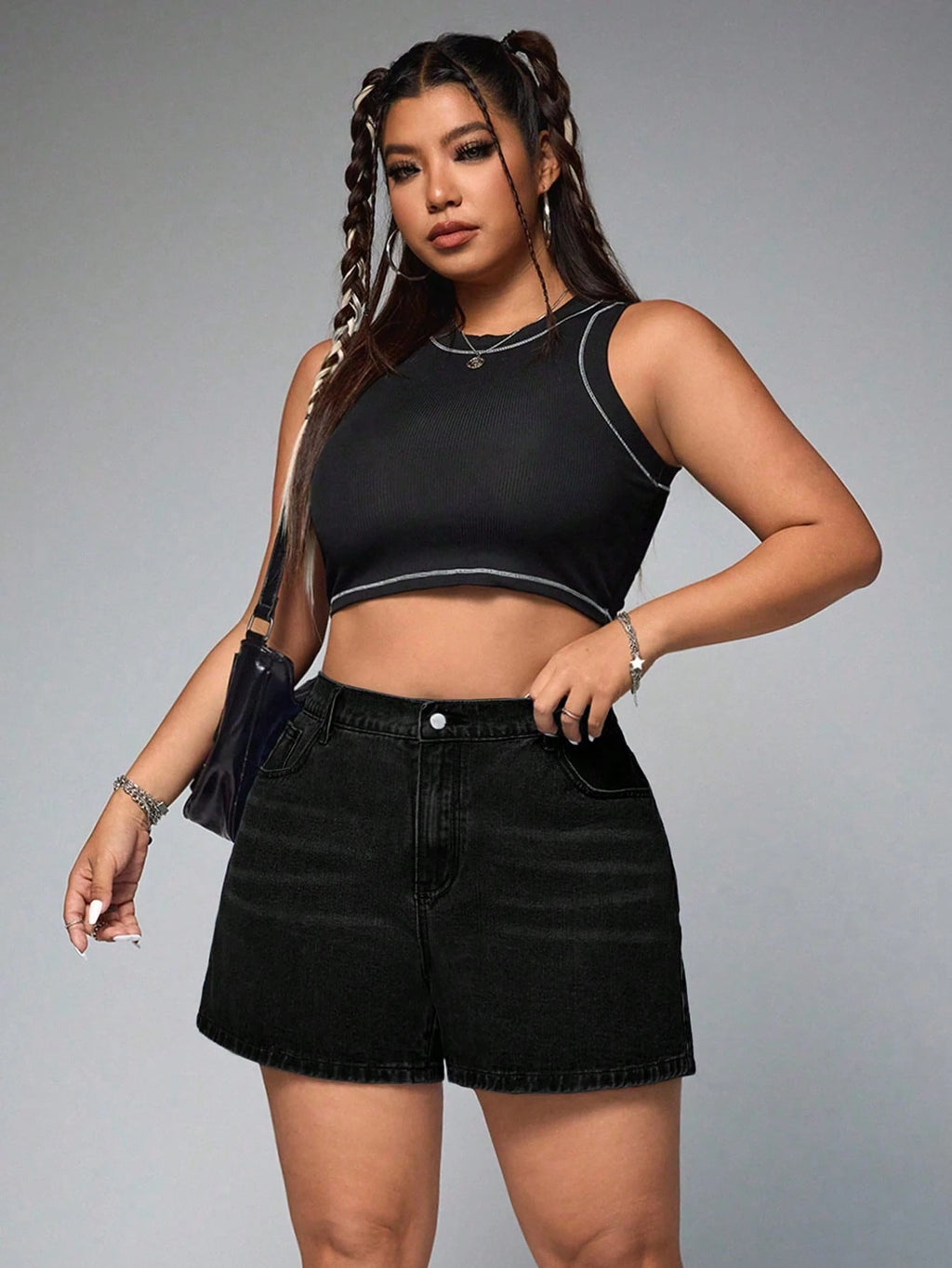 Plus Size Casual Denim Shorts – Trendy Summer Streetwear Shorts for Women