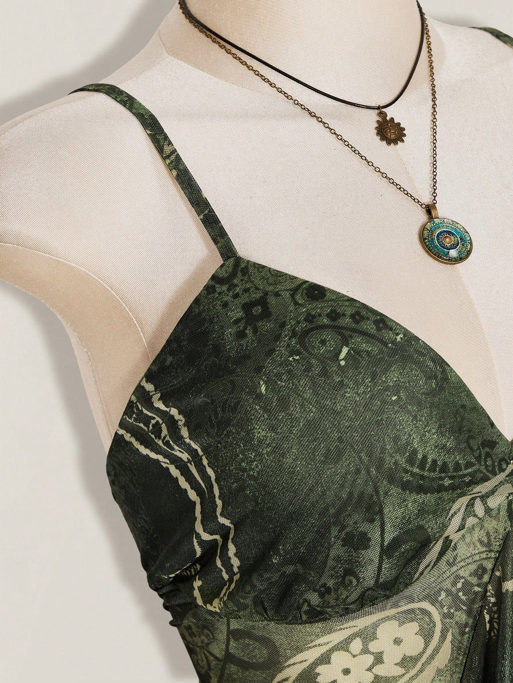 Plus Size Paisley Print Ruffle Trim Camisole – Blue Green Boho Y2K Top for Women