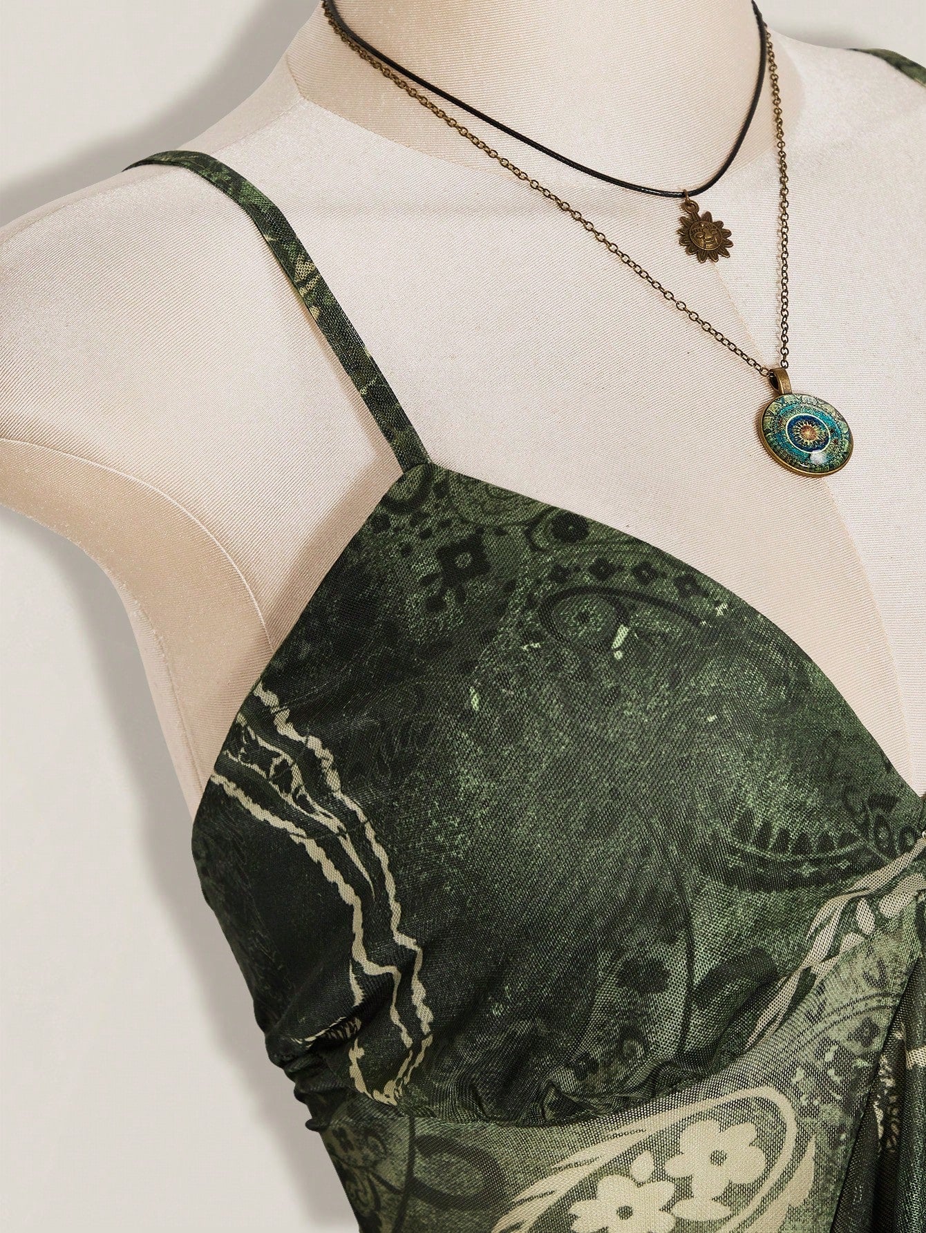 Plus Size Paisley Print Ruffle Trim Camisole – Blue Green Boho Y2K Top for Women