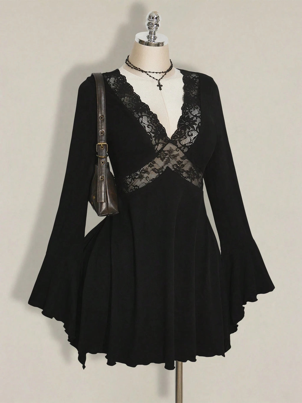Plus Size Y2K Lace Trim Knit Dress – Elegant V-Neck Flared Sleeve Party Dress for Women