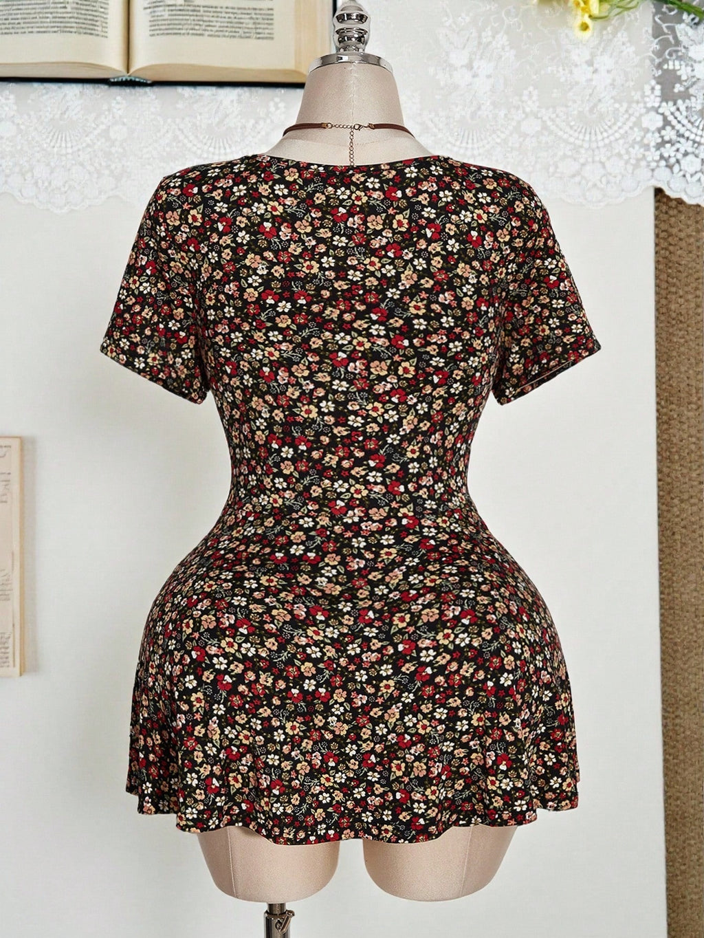 Plus Size Floral Square Neck Romper – Ruffle Hem Stretch Jumpsuit Shorts with Pockets