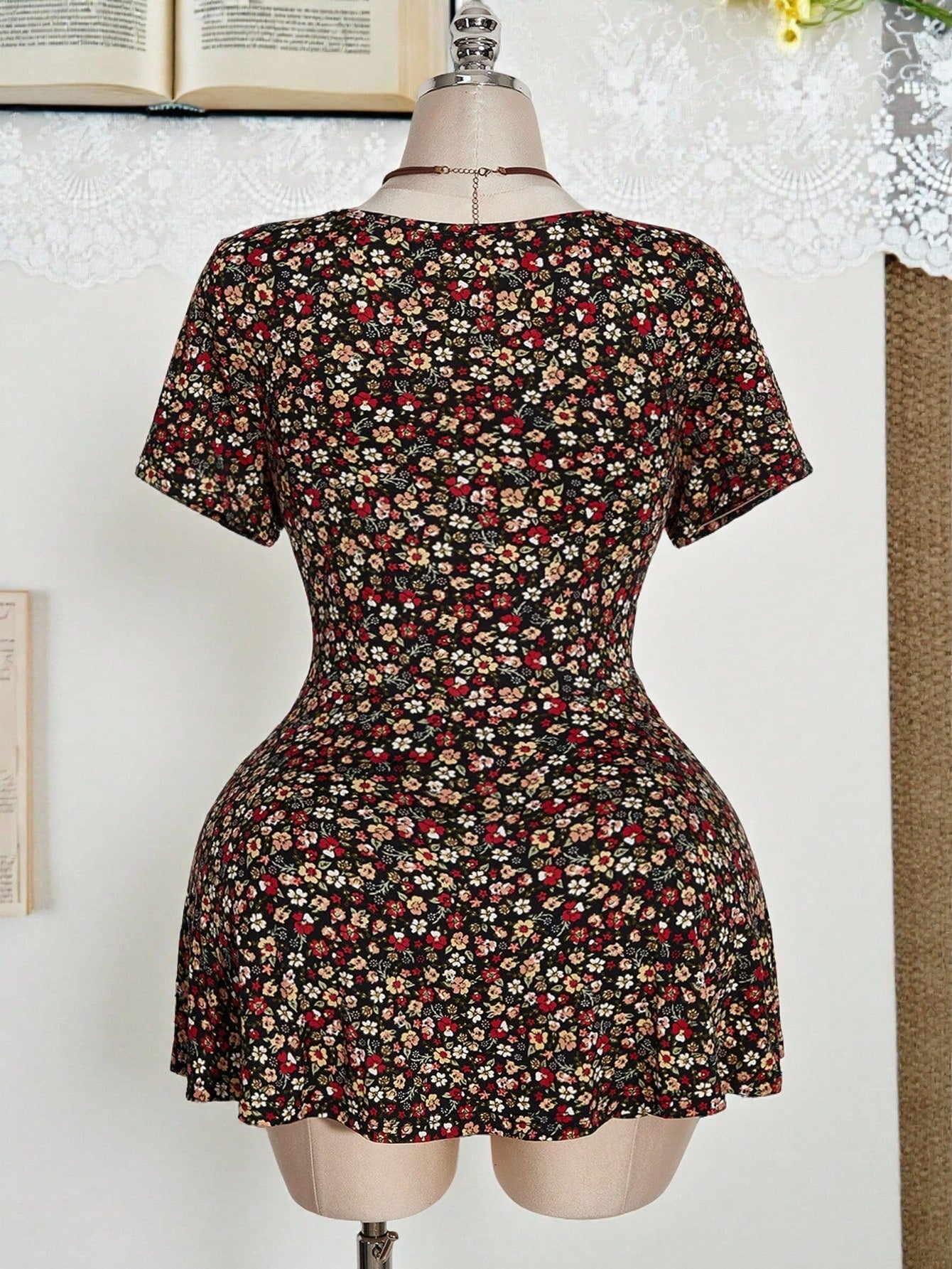 Plus Size Floral Square Neck Romper – Ruffle Hem Stretch Jumpsuit Shorts with Pockets