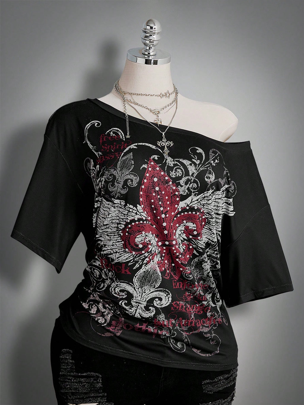 Plus Size Grunge Cross Print T-Shirt – Y2K Asymmetrical Shoulder Casual Top for Women