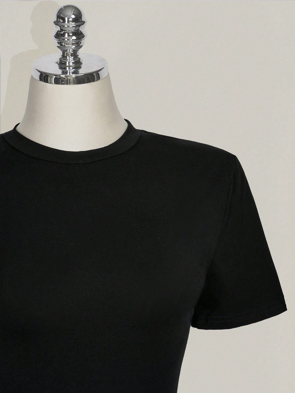 Plus Size Black Dragon Mesh Backless T-Shirt – Y2K Goth Graphic Short Sleeve Top for Women