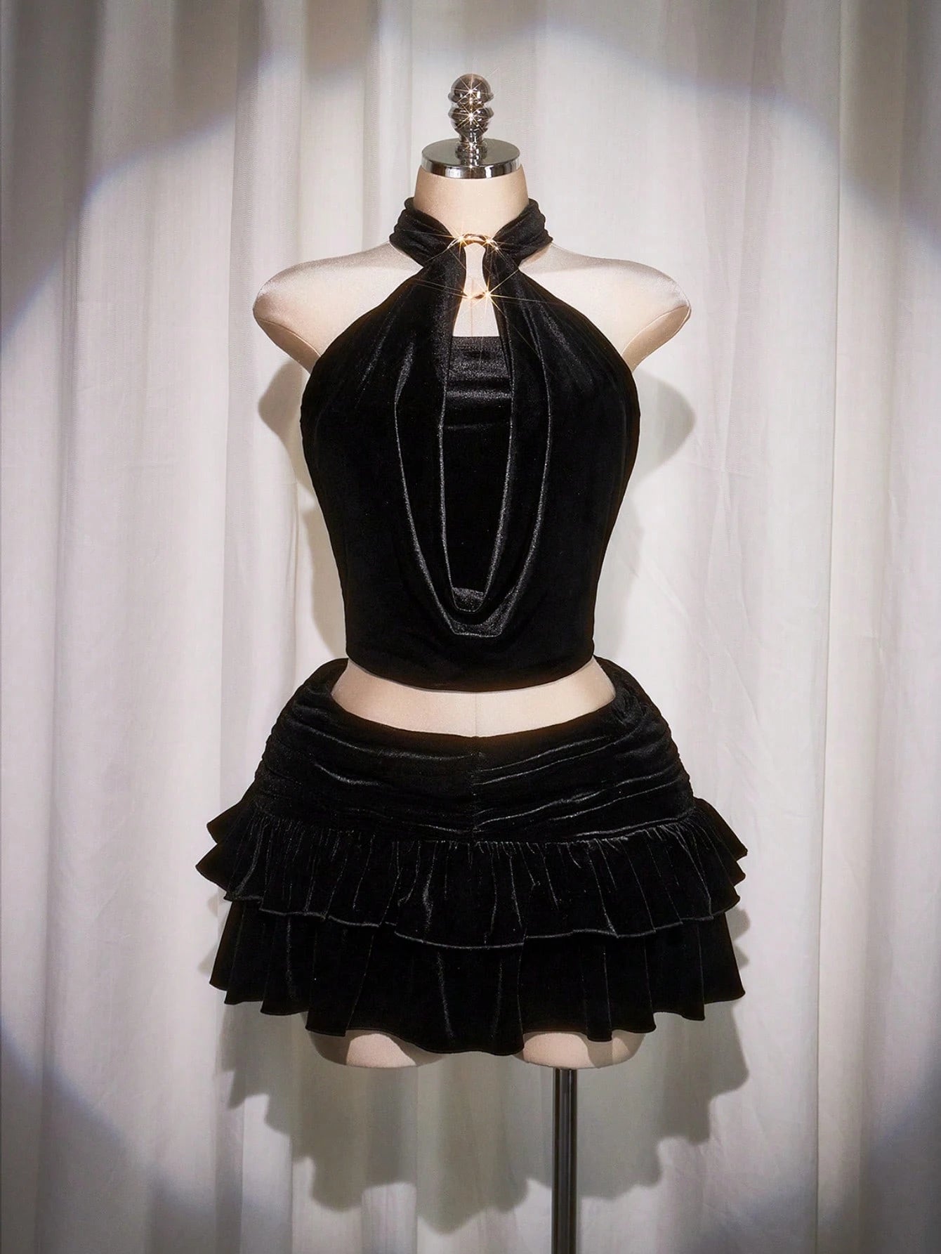 Plus Size Y2K Velvet Halter Top – Backless Ruffle Neck Boho Rave Party Tank for Women