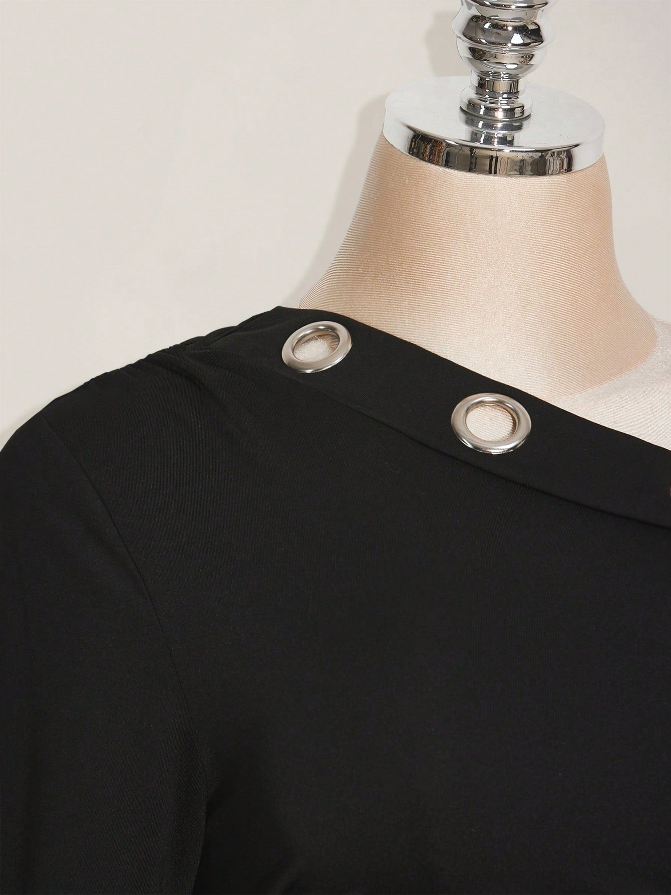 Plus Size Black Asymmetrical Y2K Dress – Metal Eyelet Slim Fit Flared Sleeve Dress for Women
