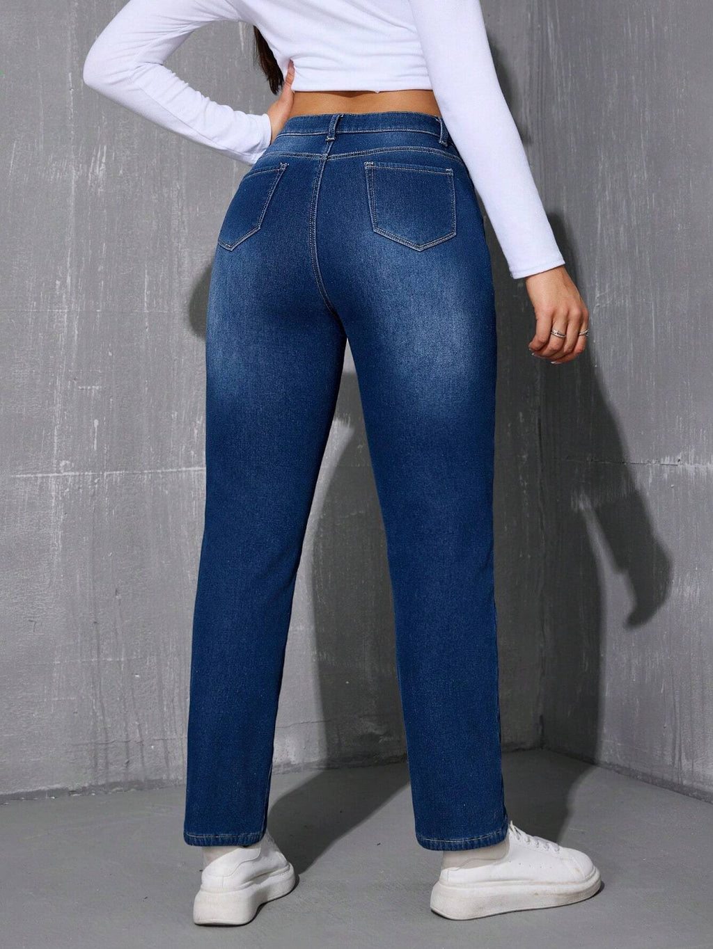 Women’s Winter Thermal Lined Straight Leg Jeans – Warm Fleece Lined High Waist Denim Pants