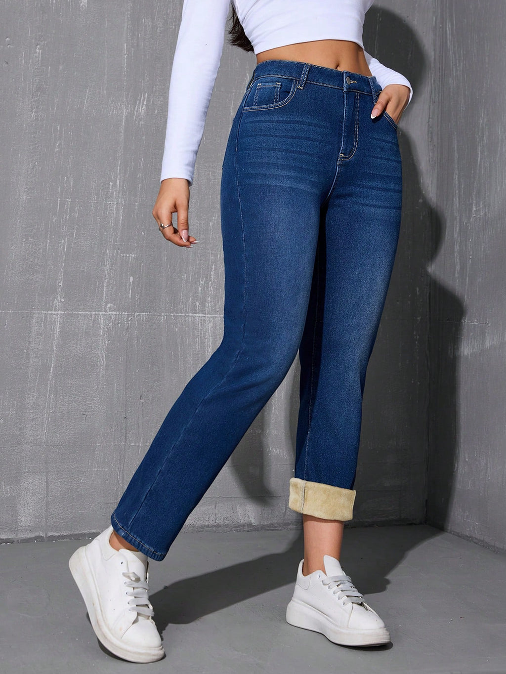 Women’s Winter Thermal Lined Straight Leg Jeans – Warm Fleece Lined High Waist Denim Pants