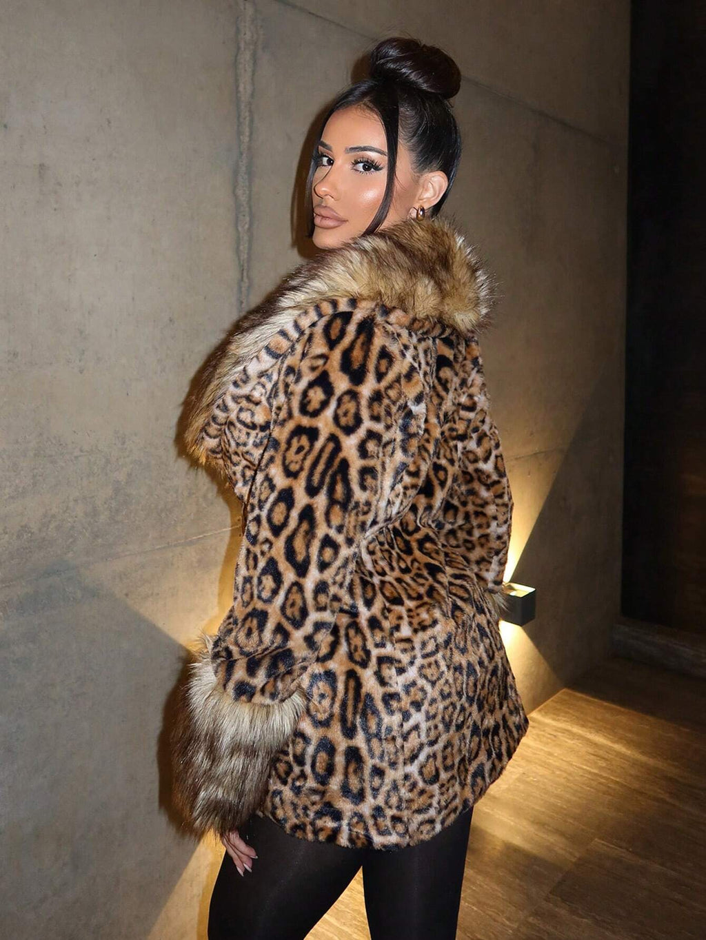 Women’s Leopard Print Faux Fur Collar Jacket – Long Sleeve Warm Winter Streetwear Coat