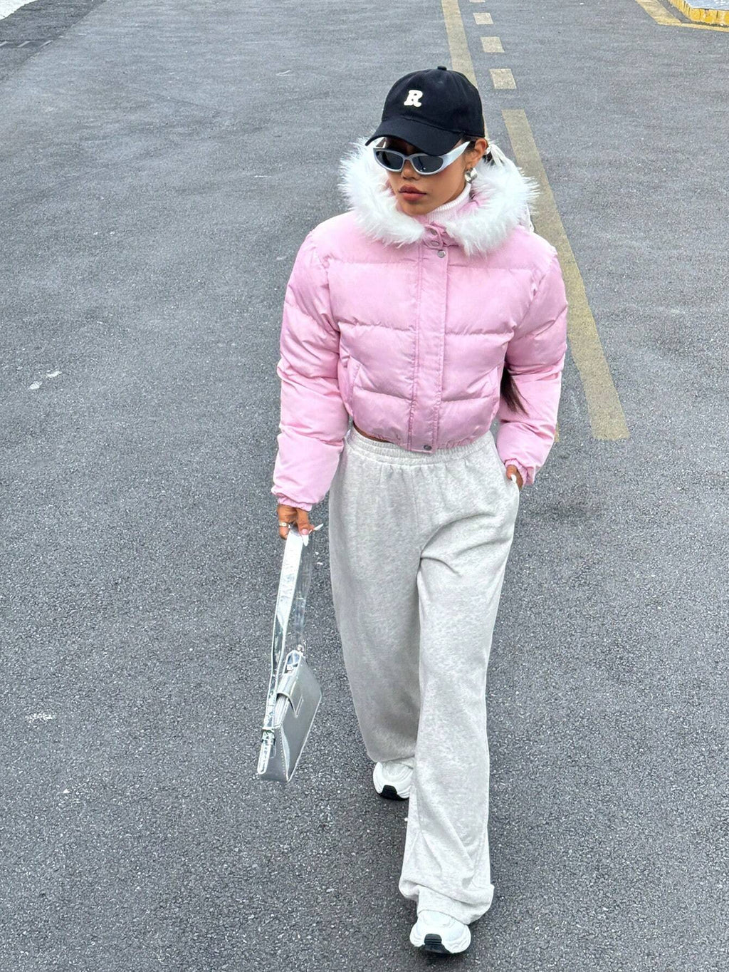 Women’s Grey Loose Fit Sweatpants – Casual Sports Jogger Pants for Everyday Comfort