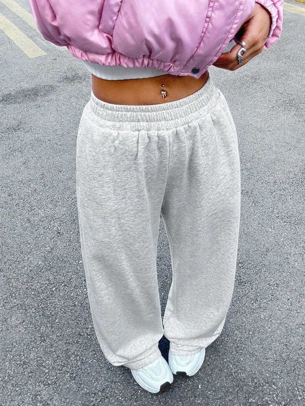 Women’s Grey Loose Fit Sweatpants – Casual Sports Jogger Pants for Everyday Comfort