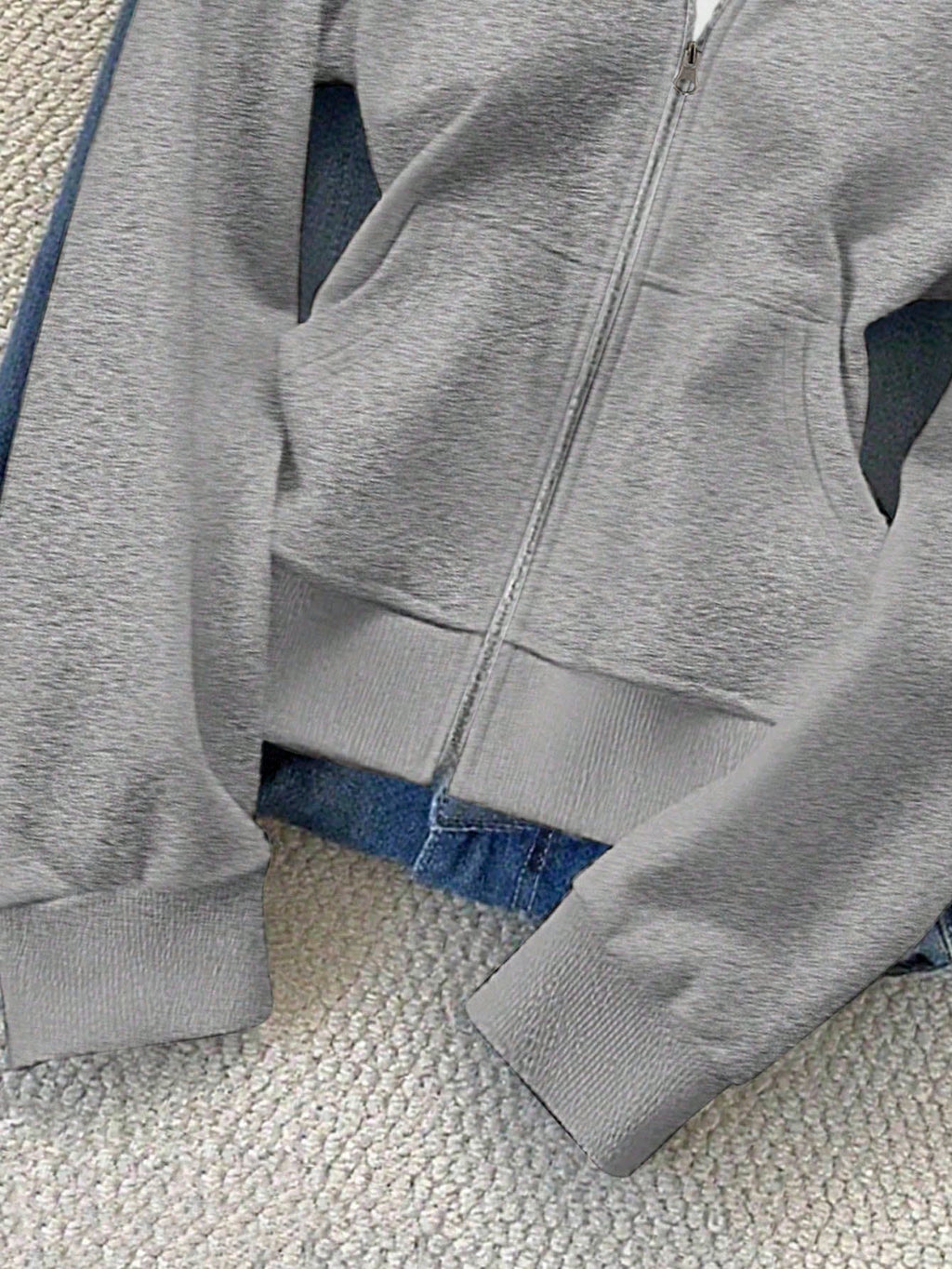 Women’s Solid Color Hooded Zip-Up Jacket – Casual Lightweight Hoodie Jacket for Everyday Wear